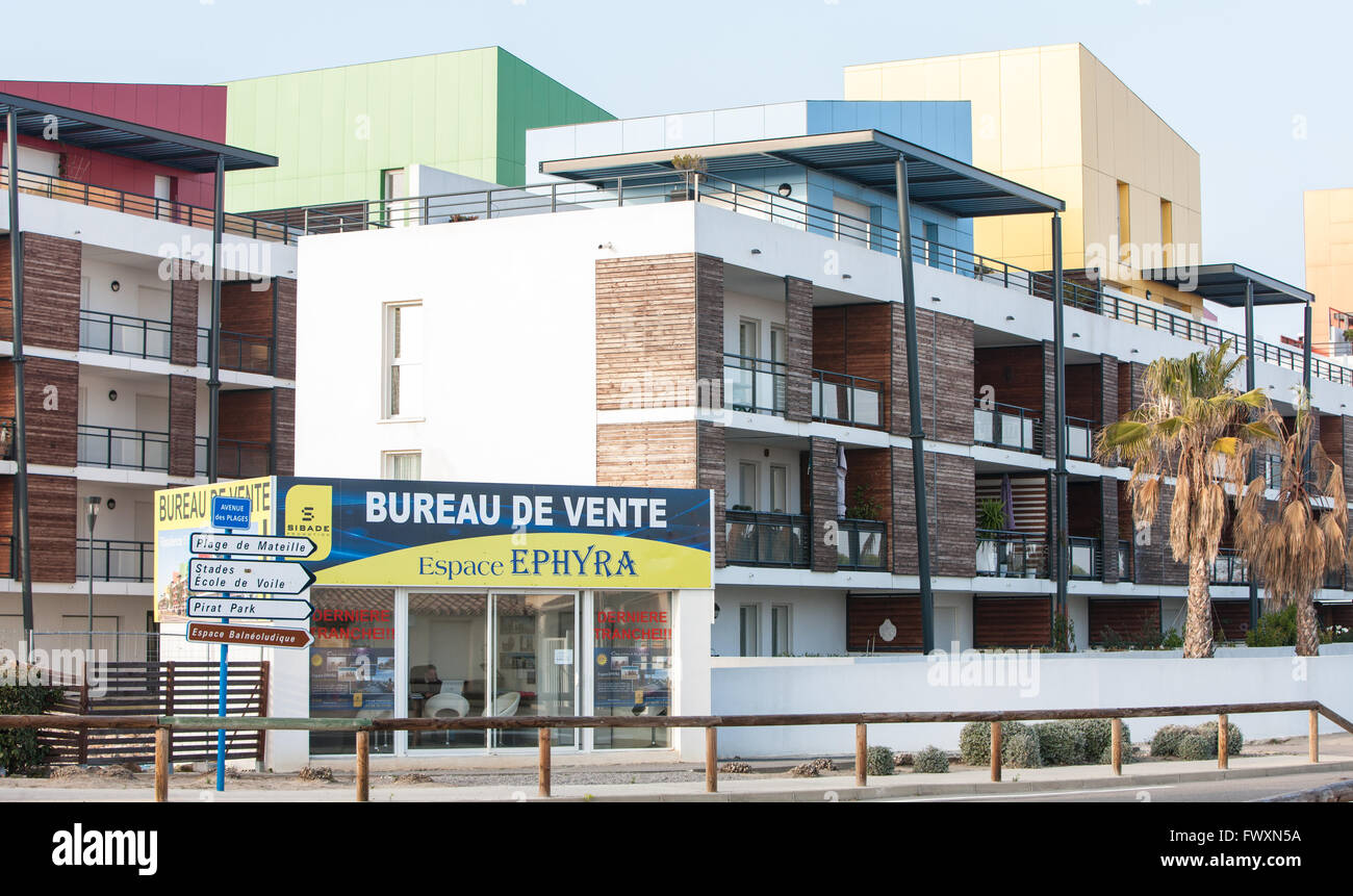 Home Development France Luxury housing development france hi-res stock photography and images ...