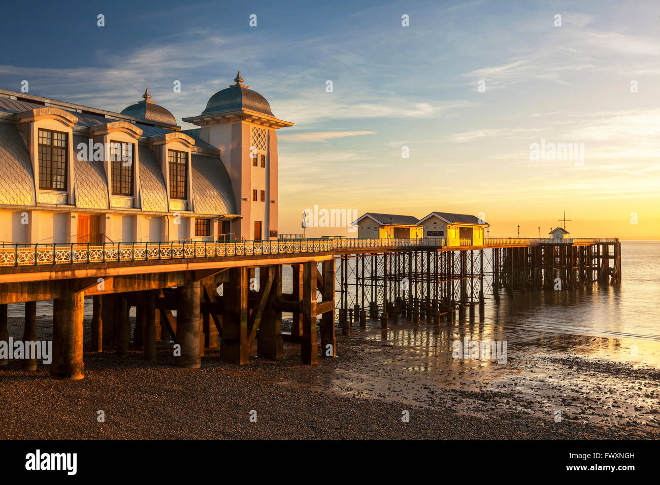 Penarth pier vale cardiff hires stock photography and images