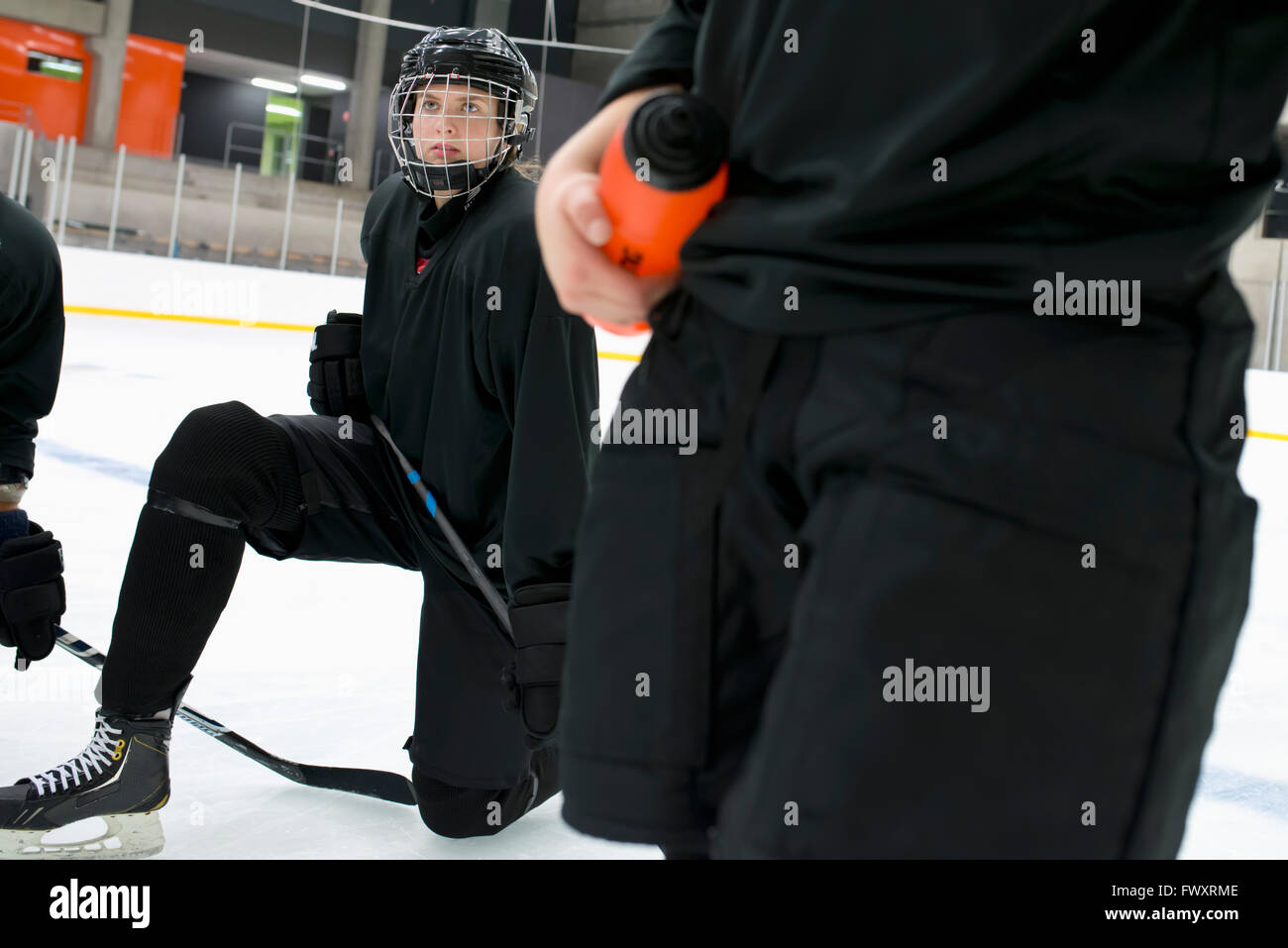 Wearing helmet hires stock photography and images Alamy