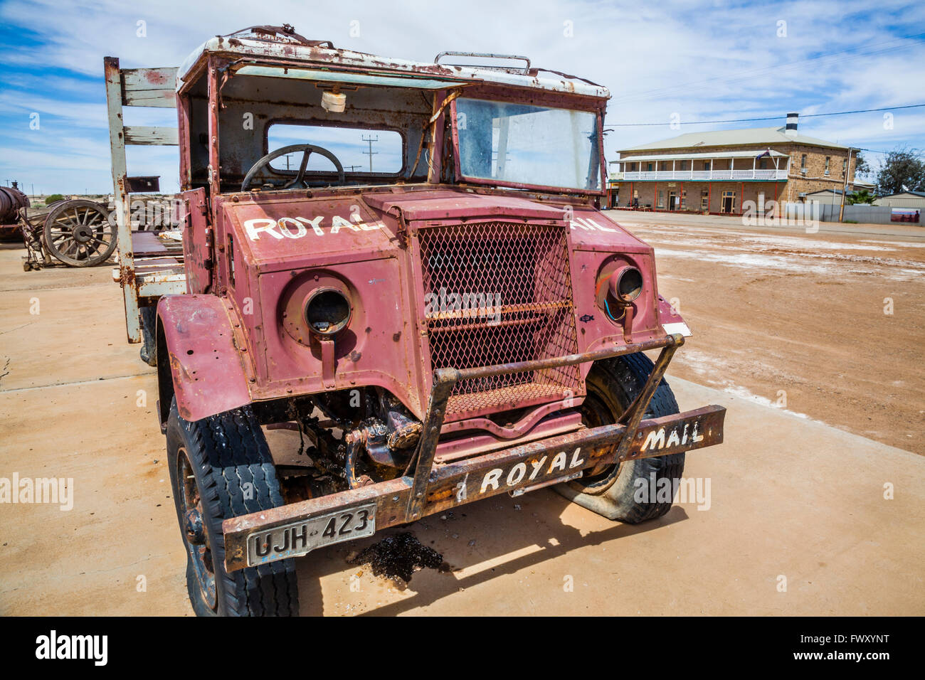 Marree in South Australia, Marree Hotel, vintage 1940s Chevrolet Blitz truck as it was used by Tom Kruse, the outback mailman Stock Photo