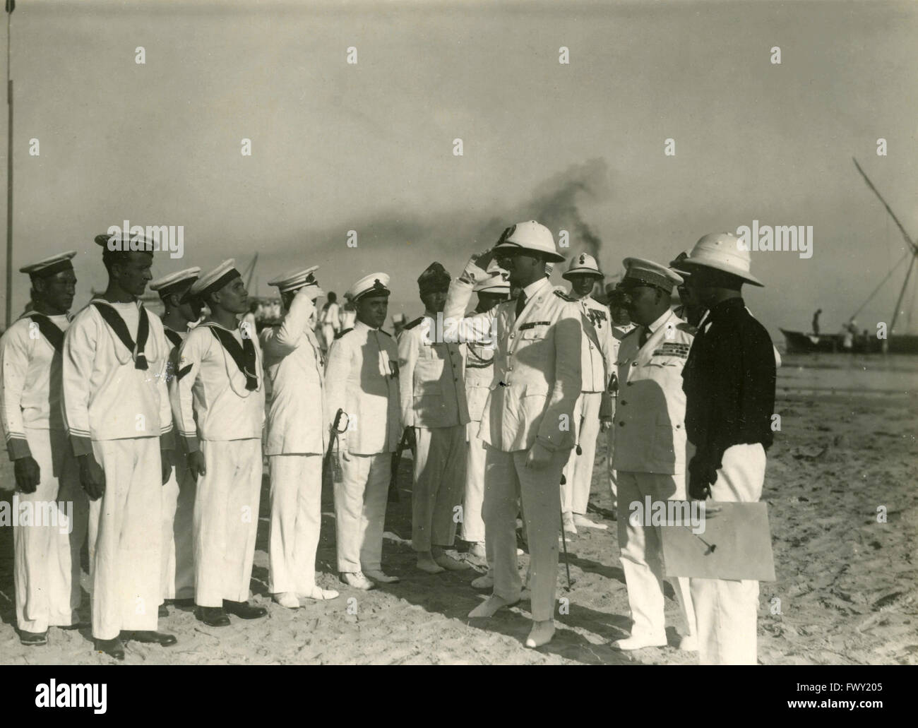 Prince of Piedmont in Africa and Palestine trip: Bender Cassis, Prince Umberto with the sailors of the Radio Stock Photo