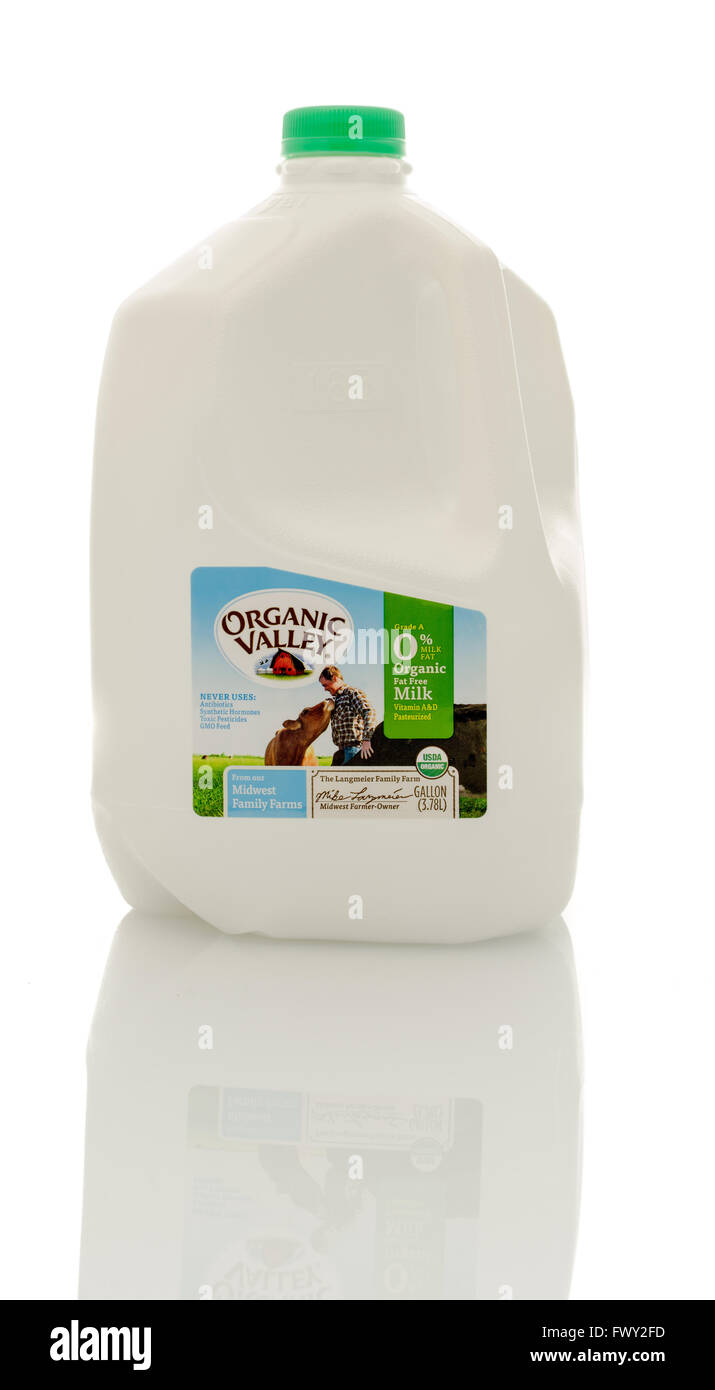 Two Percent Milk Label Hi res Stock Photography And Images Alamy two-percent-milk-label-hi-res-stock-photography-and-images-alamy