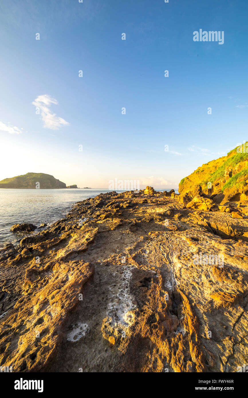 Side Beach Rocks Texture Texture of beach rocks with nature sunlight Stock Photo - Alamy