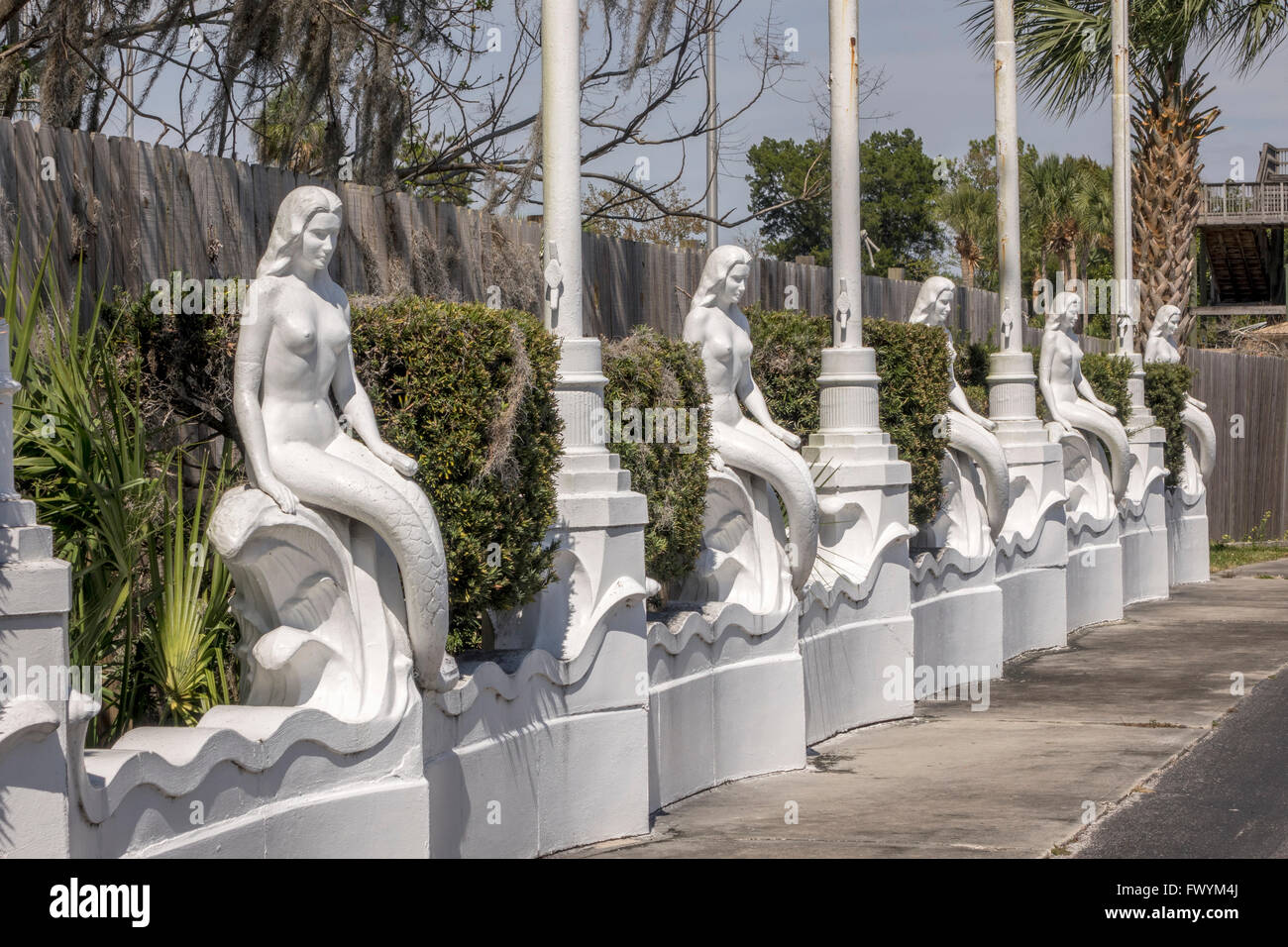 Mermaid Statues Outside The Entrance To The Weeki Wachee Mermaid Attraction Florida Stock Photo