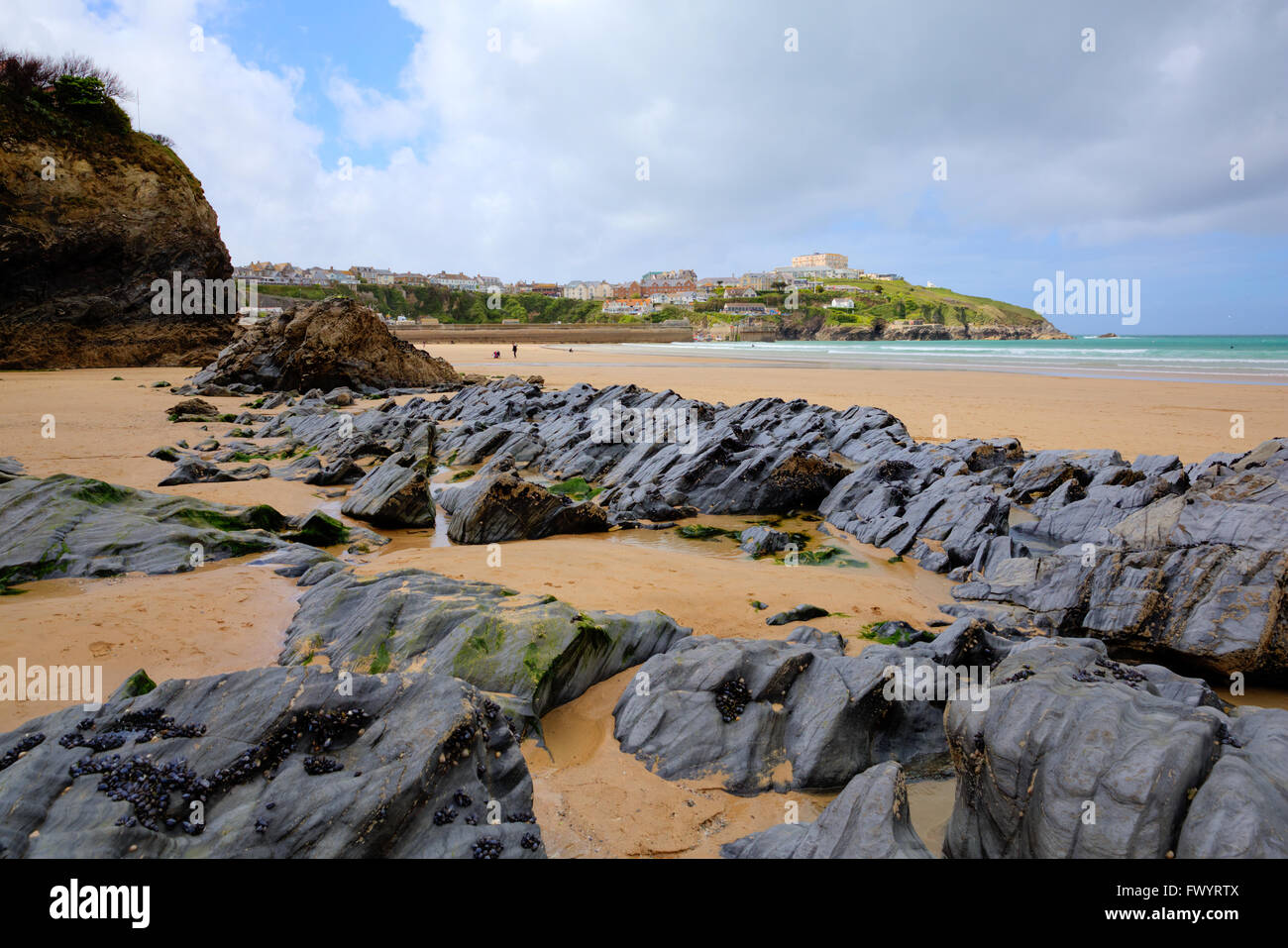 Newquay Towan beach Cornwall England UK with rocks towards the harbour Stock Photo