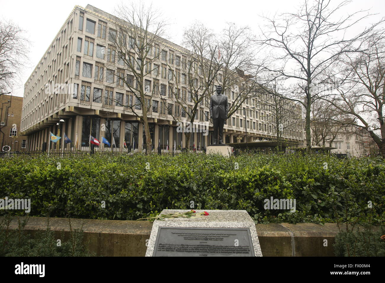 Grosvenor Square home of the US Embassy and 9/11 Memorial Stock Photo