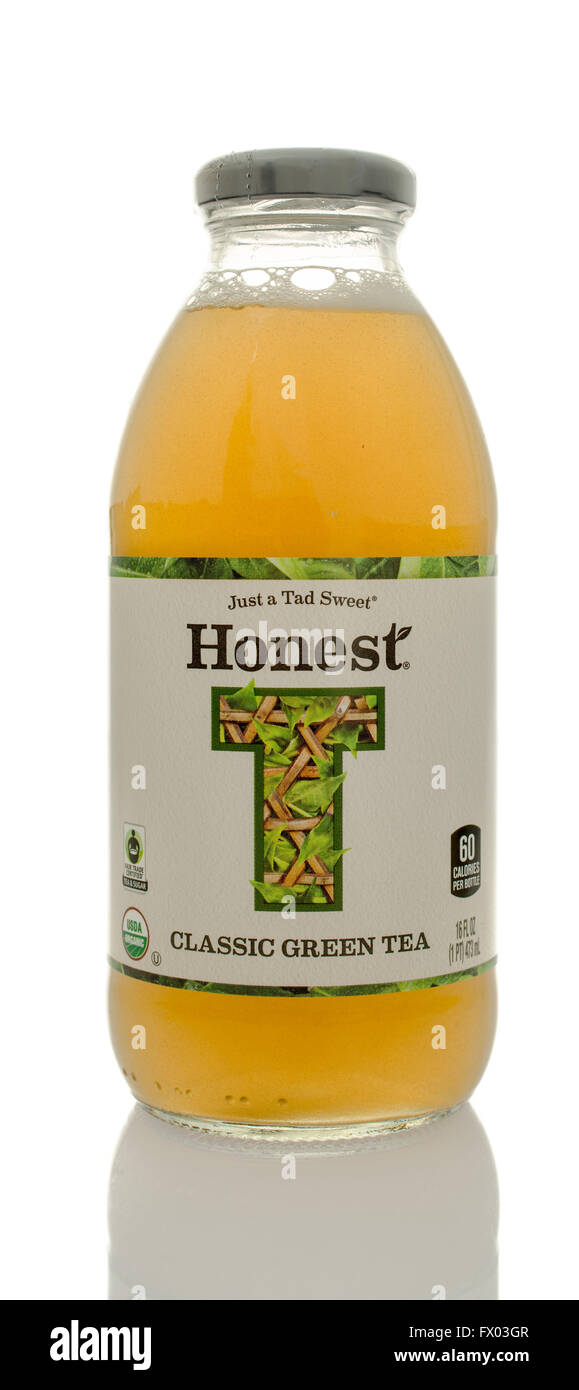 Winneconne, WI - 5 March 2016:  A bottle of Honest classic green tea Stock Photo