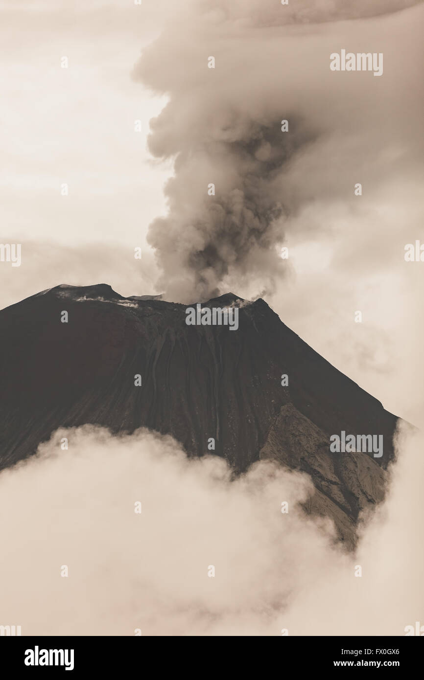 TUNGURAHUA VOLCANO ERUPTION 2016 visual data 8