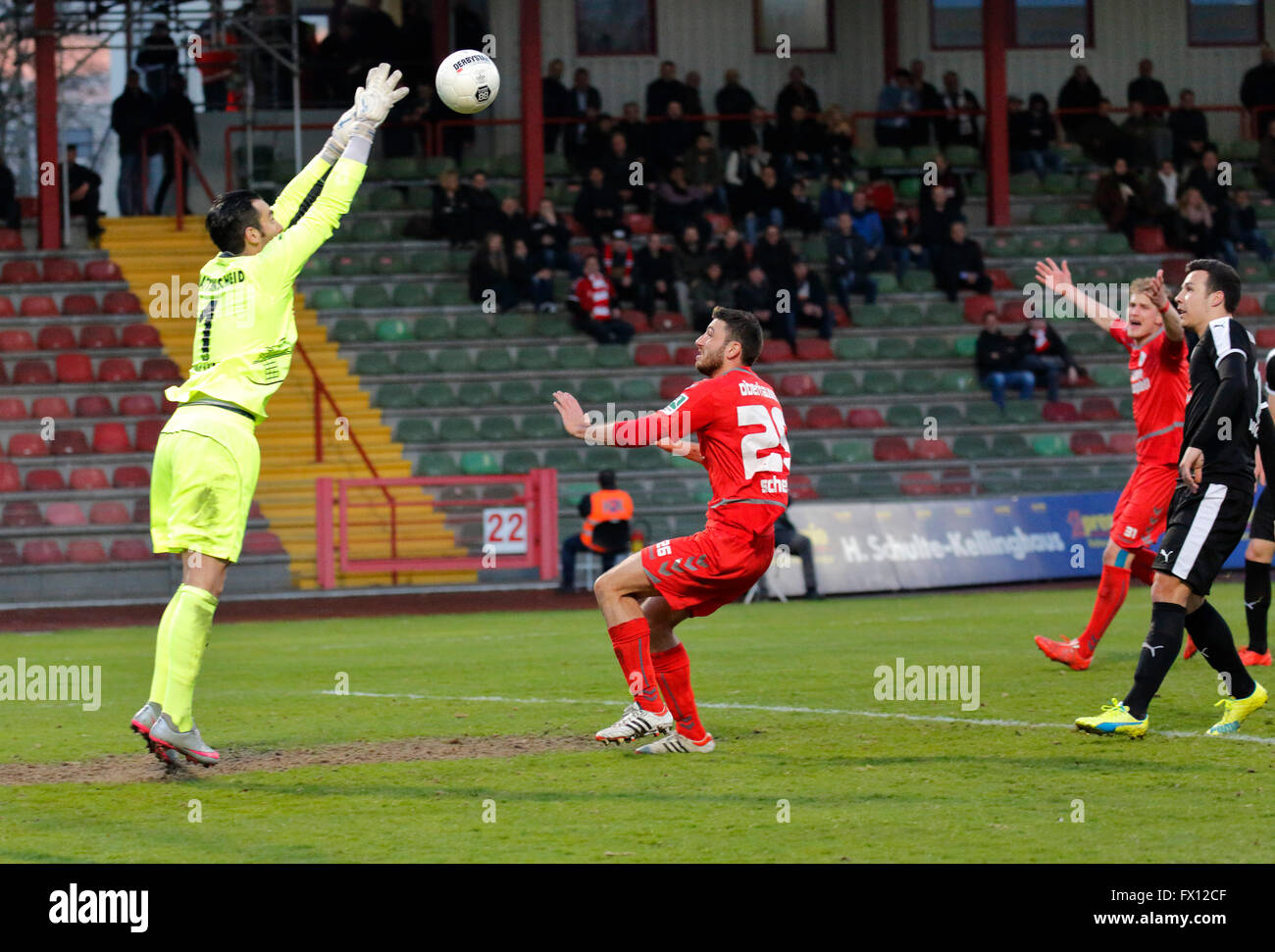 sports, football, Regional League West, 2015/2016, Rot Weiss Oberhausen versus SG Wattenscheid 09 0:0, Stadium Niederrhein in Oberhausen, scene of the match, f.l.t.r. keeper Edin Sancaktar (09), Alexander Scheelen (RWO), Felix Haas (RWO), Nico Buckmaier (09) Stock Photo