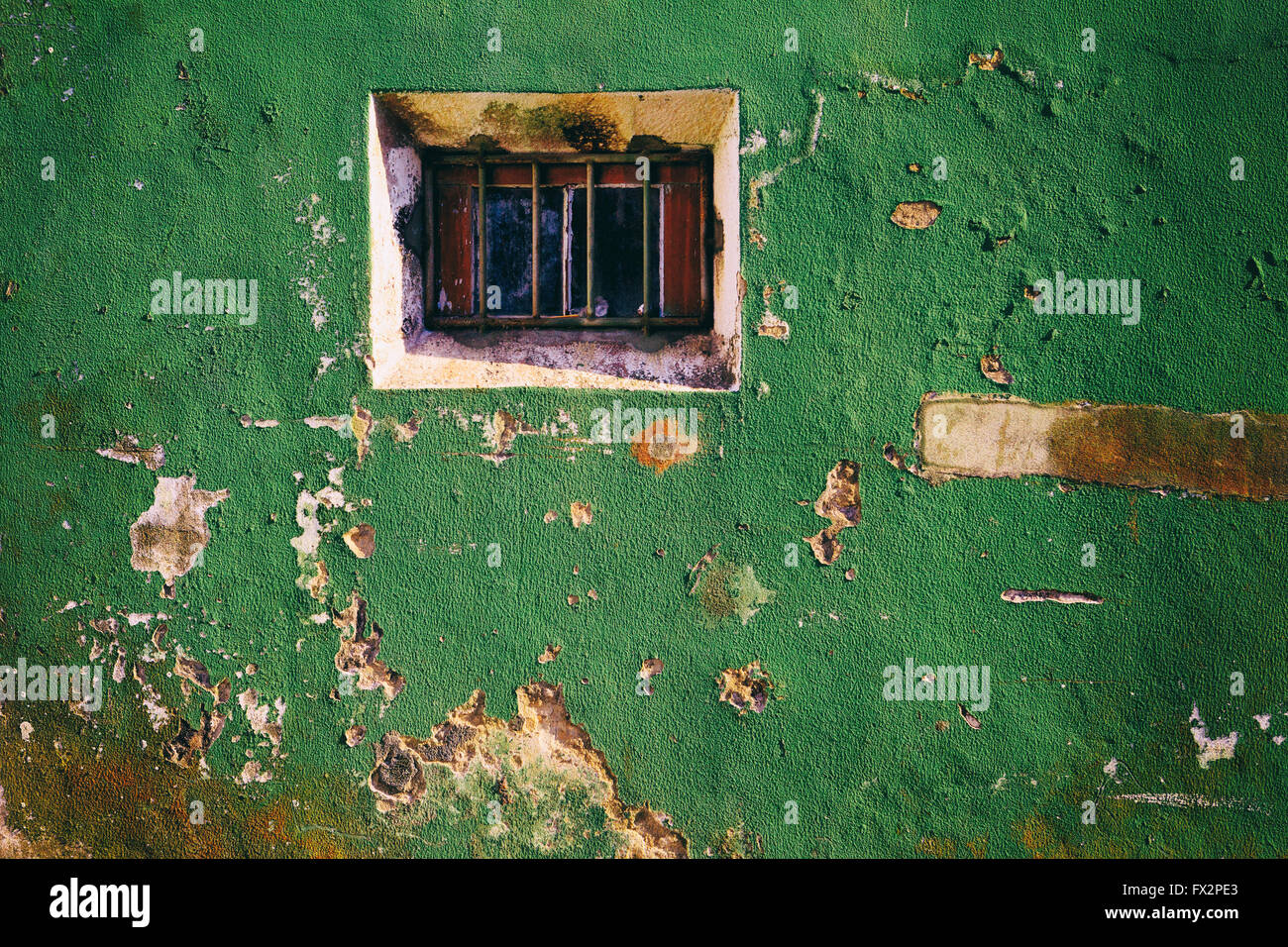 Broken window on old vintage wall from abandoned house Stock Photo - Alamy