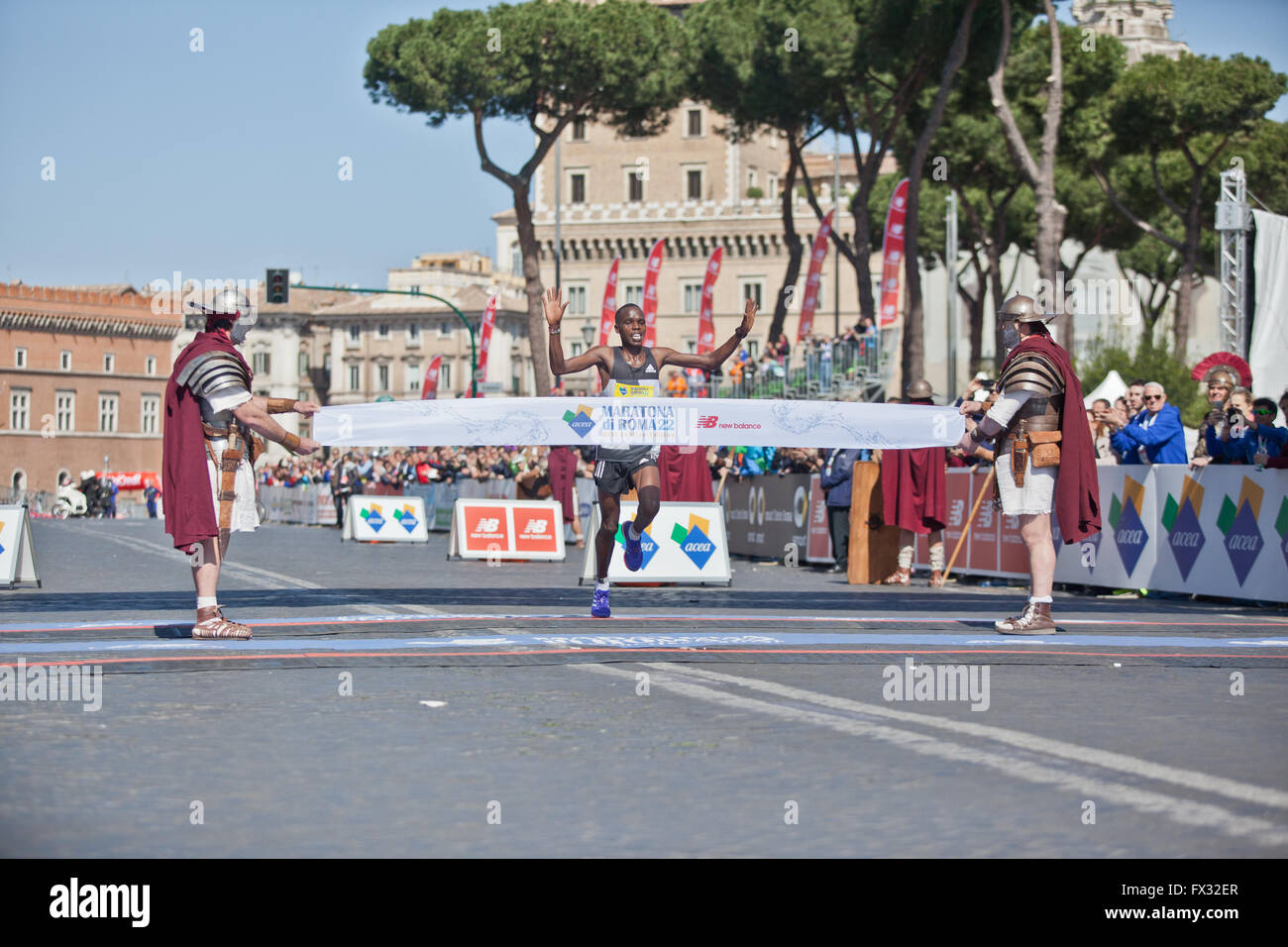Rome, Italy. 10th April, 2016. the winner of the 22nd edition of the marathon : the Kenyan Amos Kipruto Credit:  Manuel Bianconi/Alamy Live News Stock Photo