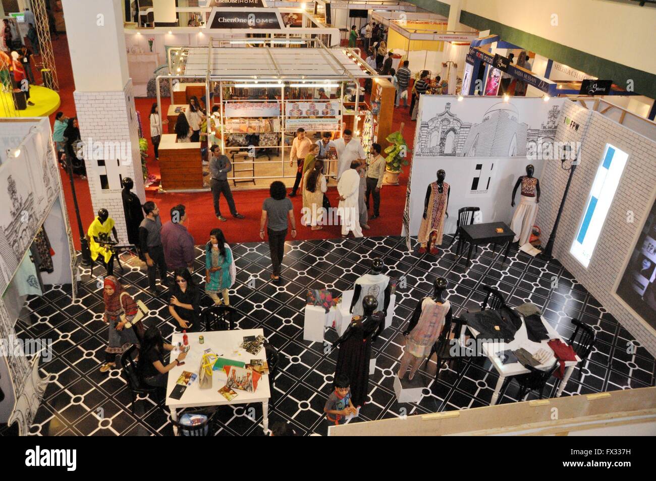 Karachi. 10th Apr, 2016. People visit booths on the last day of "TeXpo