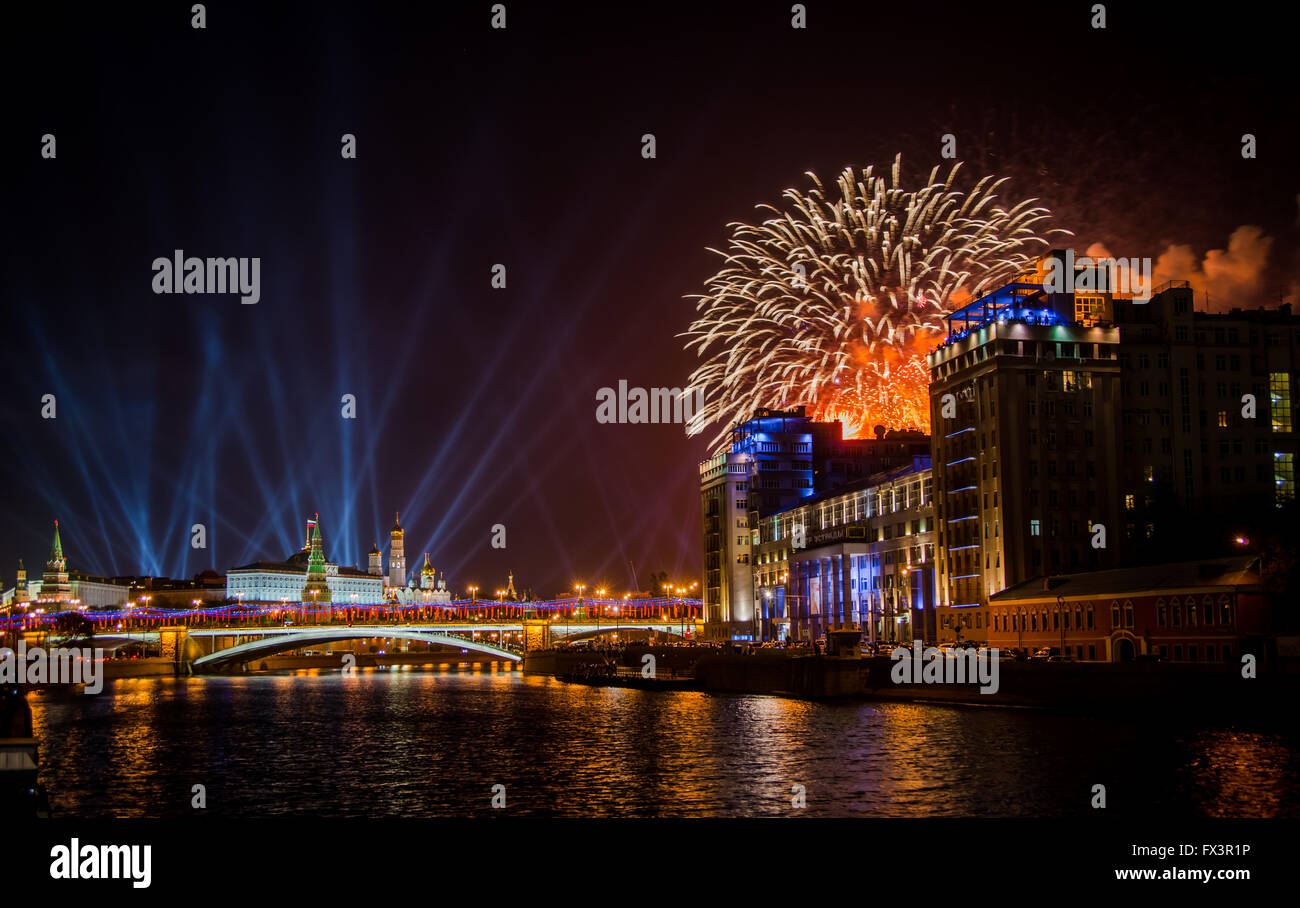 Wall to wall fireworks hires stock photography and images Alamy