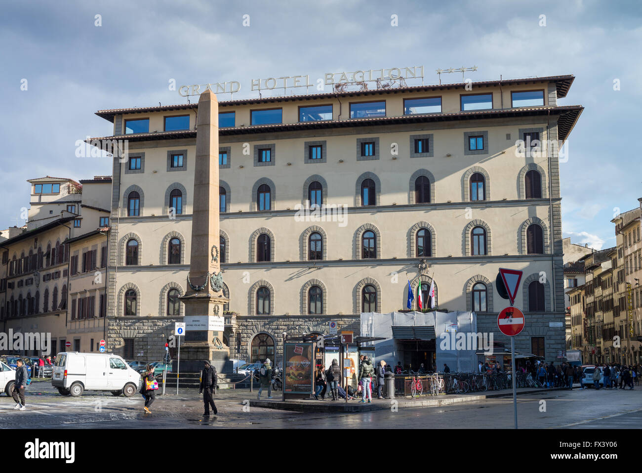 Piazza dell'Unita d'Italia square, Grand Hotel Baglioni, Florence ...