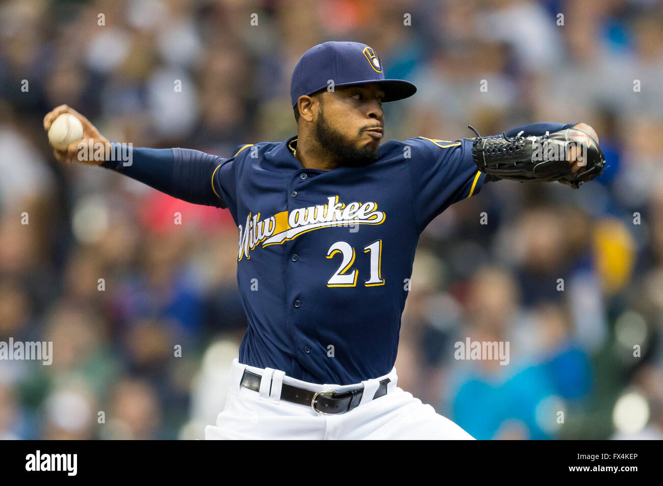 Milwaukee, WI, USA. 10th Apr, 2016. Milwaukee Brewers relief pitcher Jeremy Jeffress #21 delivers a pitch during the Major League Baseball game between the Milwaukee Brewers and the Houston Astros at Miller Park in Milwaukee, WI. John Fisher/CSM/Alamy Live News Stock Photo