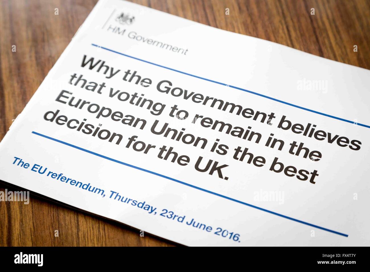 london-uk-11th-april-2016-government-pro-eu-membership-campaign-leaflet-FX4T7Y.jpg