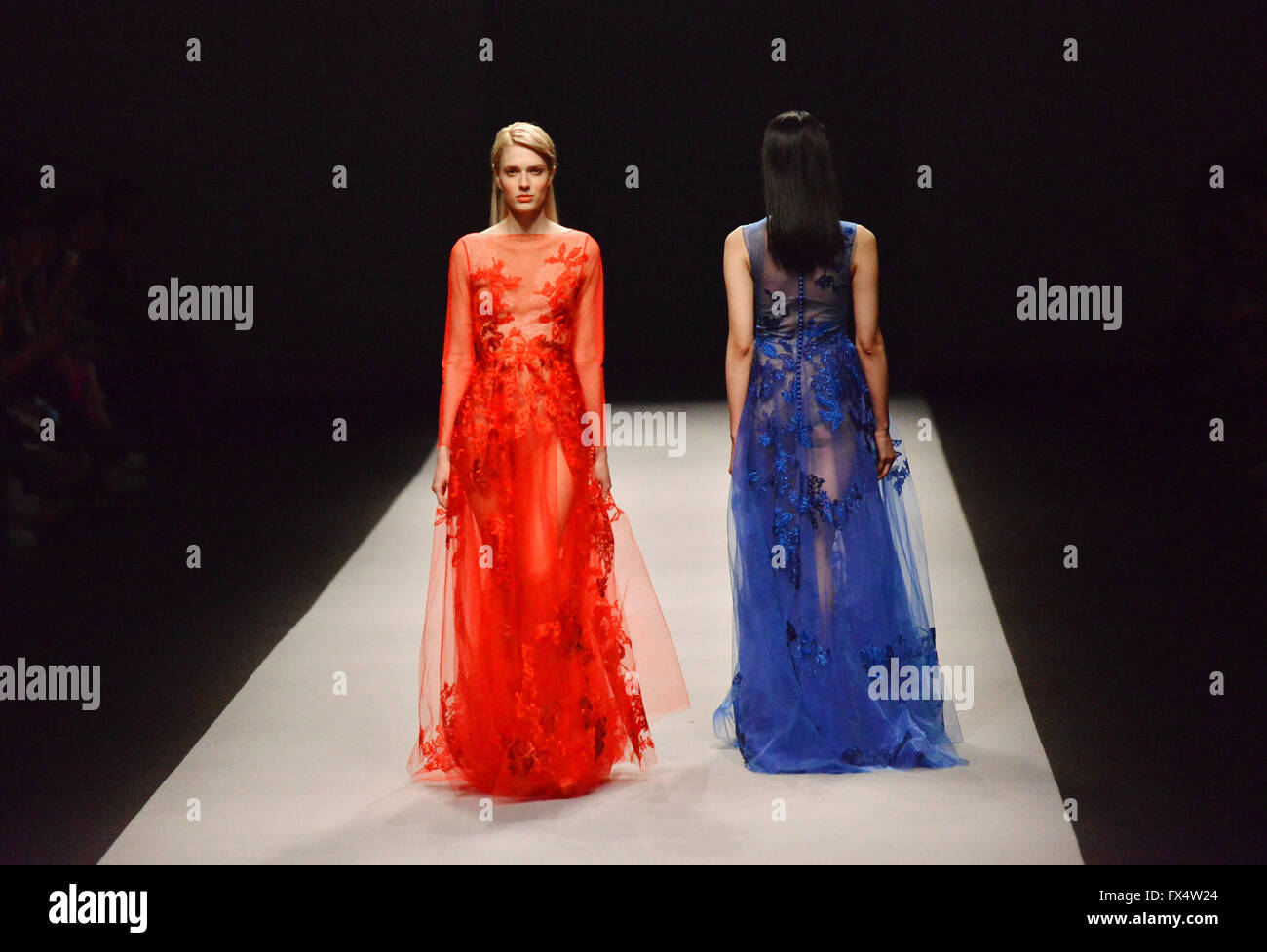 Shanghai, China. 11th Apr, 2016. Models present fashion creations of "We Couture 2016 Autumn/Winter Collection during the Shanghai Fashion Week in Shanghai, east China, April 11, 2016. Credit:  Yuan Jing/Xinhua/Alamy Live News Stock Photo