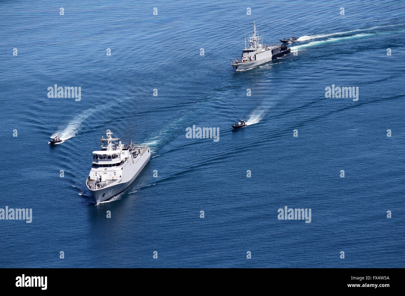 Padang, West Sumatra, Indonesia. 10th Apr, 2016. WEST SUMATRA, INDONESIA - APRIL 10 : Warship join opening of Multilateral Naval Exercise Komodo 2016 on April 10, 2016 in Padang, West Sumatra, Indonesia."Komodo 2016"" are activities which is organized by Indonesian Navy and will be held on 12 to 16 April 2016 in Padang and Mentawai Island. These activity are composed with International Fleet Review (IFR) 2016, 15th Western Pacific Naval Symposium (WPNS) and 2nd Multilateral Naval Exercise Komodo or Multilateral Naval Exercise Komodo 2016. These activity are followed by 35 countries. All p Stock Photo
