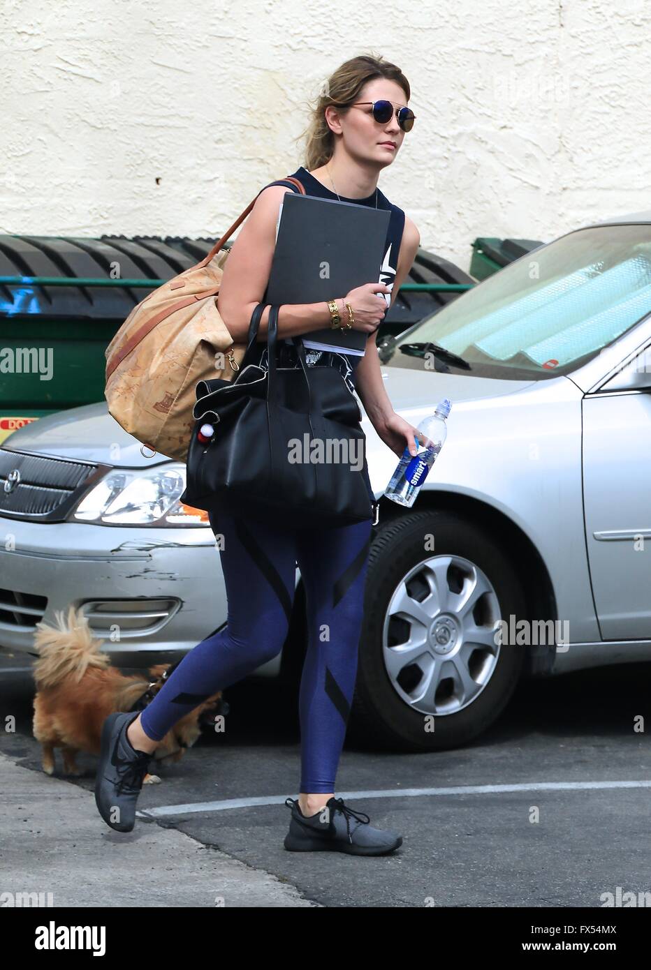 Mischa barton the oc. hi-res stock photography and images - Alamy