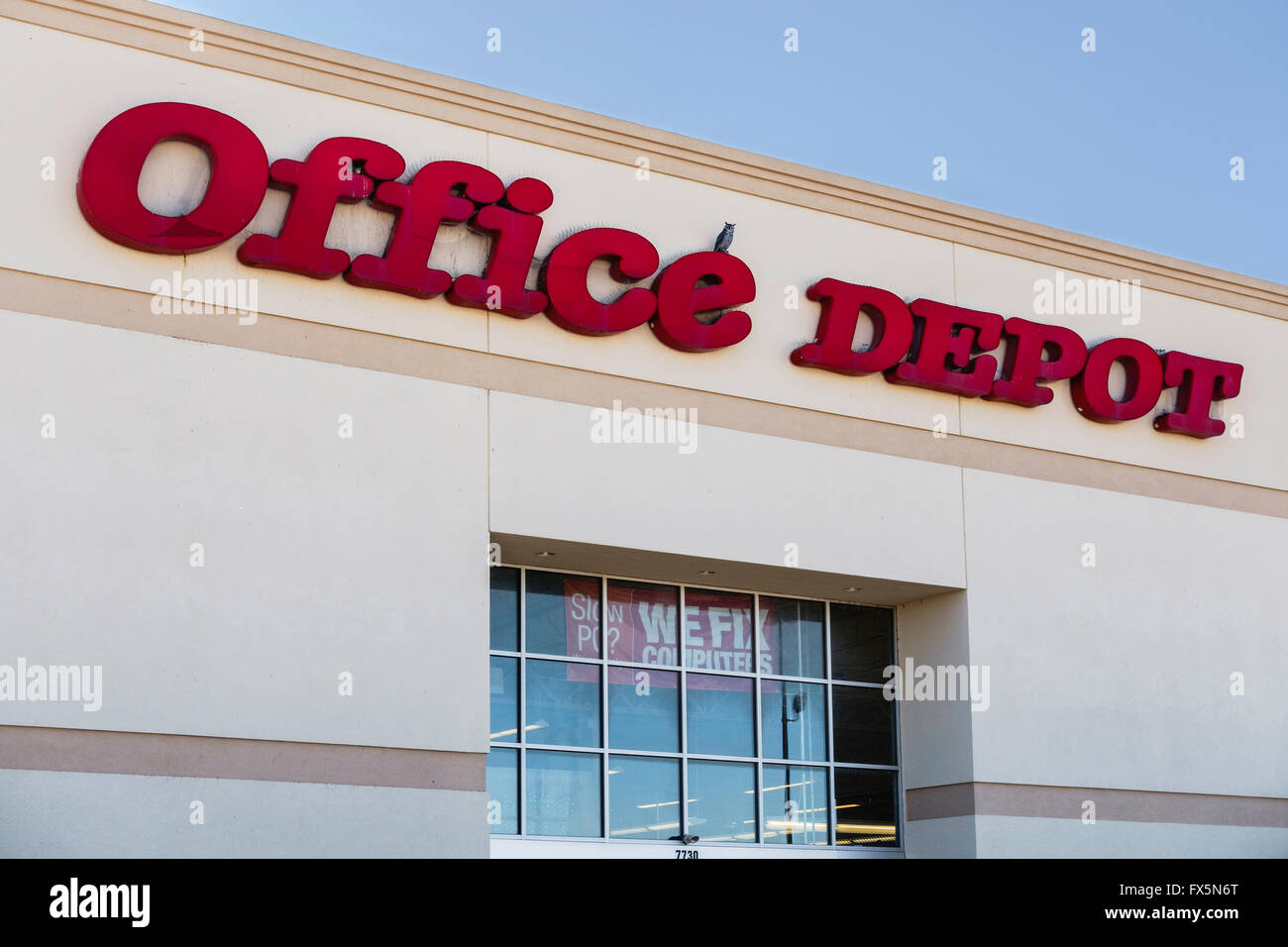 Office depot chain store hires stock photography and images Alamy