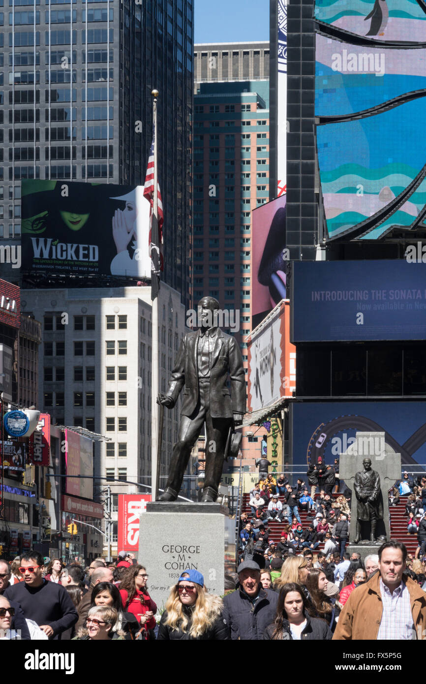 Cohan Statue in Times Square, NYC Stock Photo Alamy