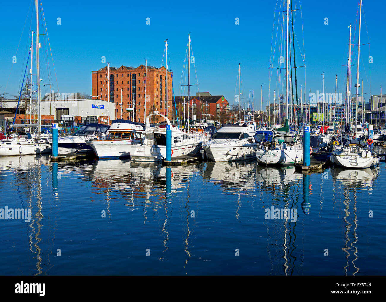 Boats hull marina humberside east yorkshire hires stock photography