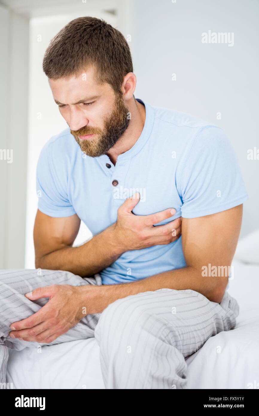 Chest pain hires stock photography and images Alamy