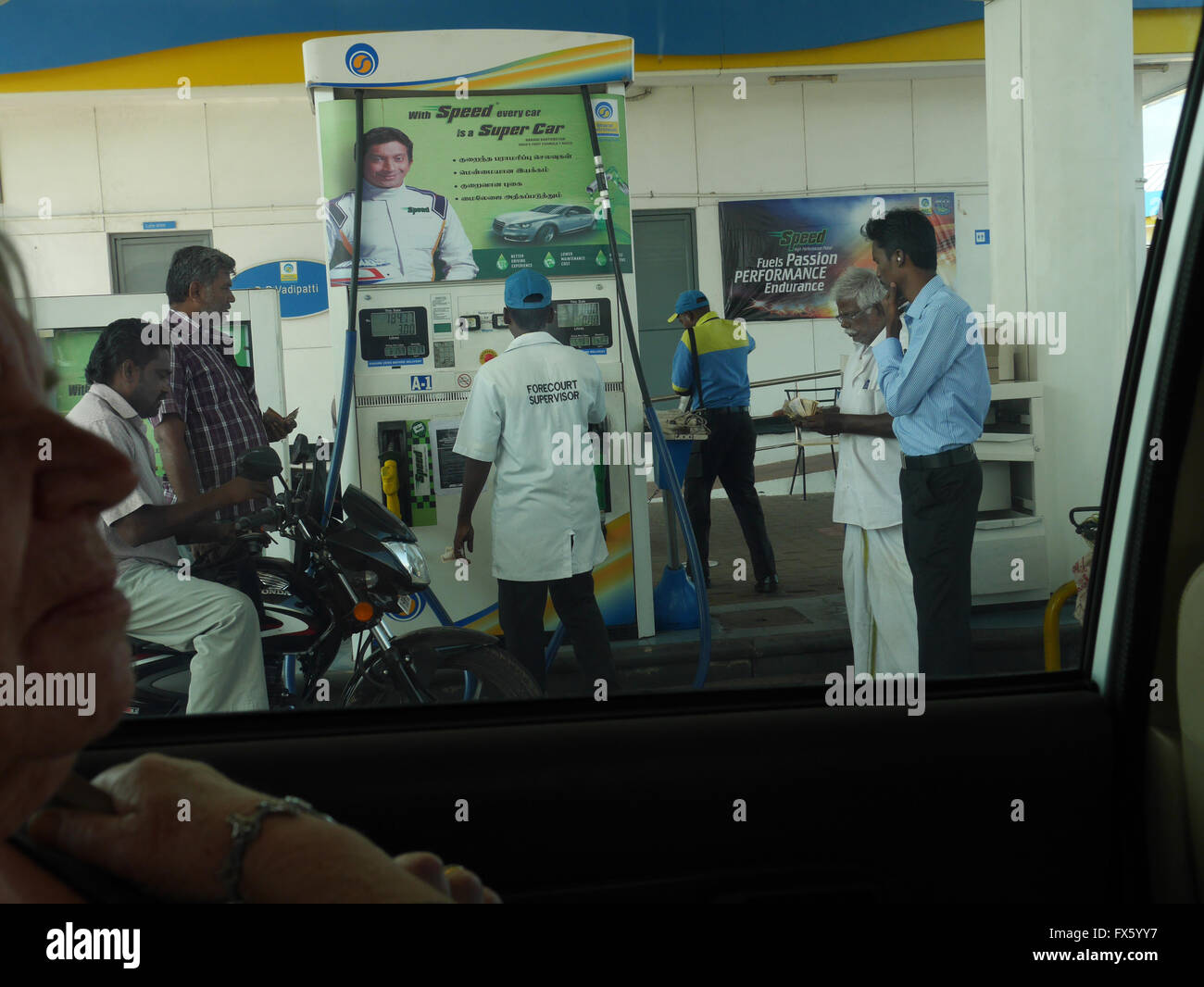 Indian oil petrol pump hires stock photography and images Alamy