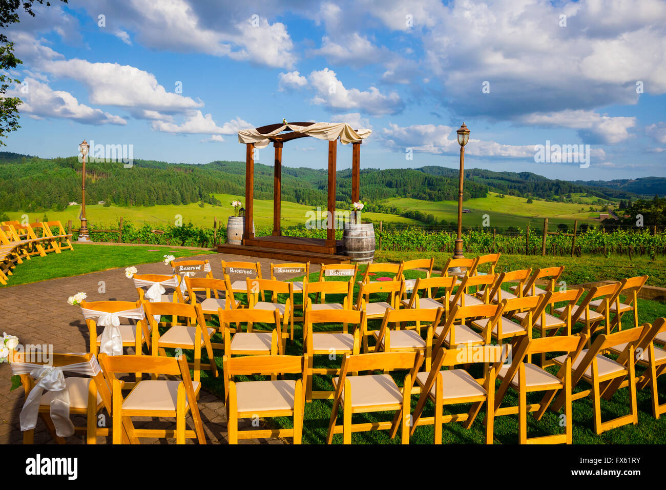 Wedding venue in Western Oregon at a winery with outdoor seating