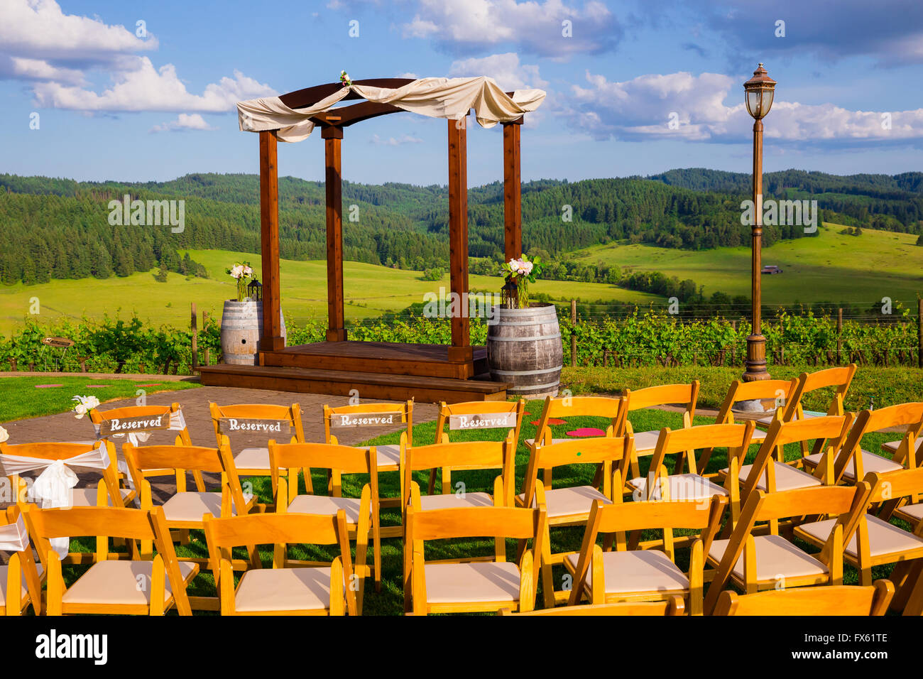 Wedding venue in Western Oregon at a winery with outdoor seating