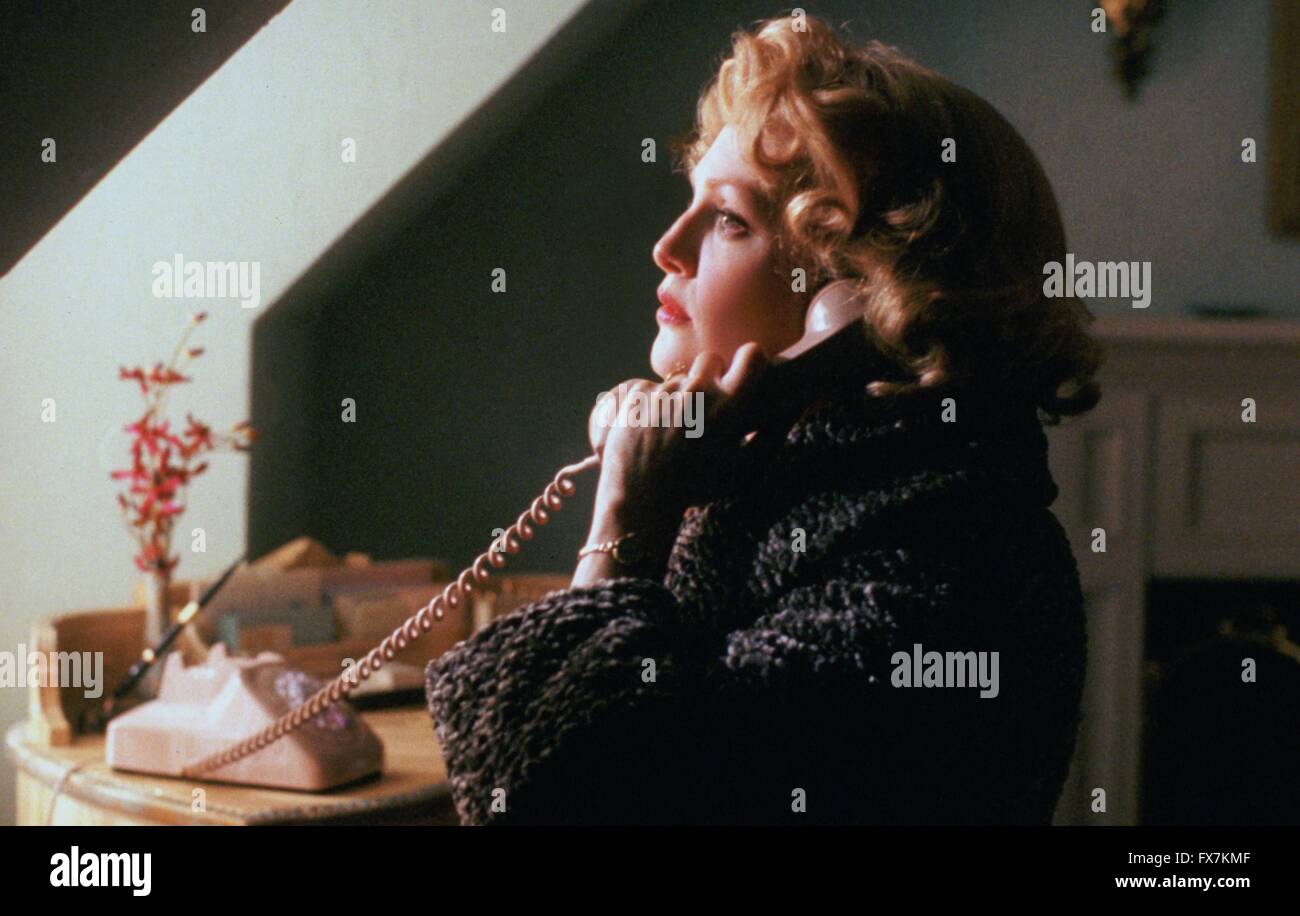 Julianne moore far from heaven hi-res stock photography and images - Alamy
