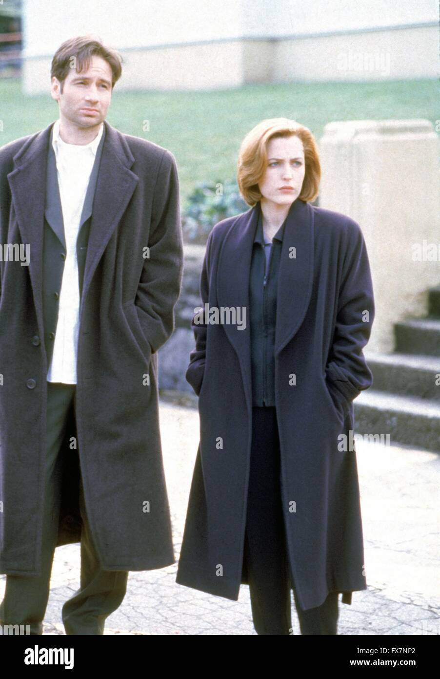 The X Files TV Series 1993 - 2002 USA 1996 Season 4 Created by Chris Carter David Duchovny , Gillian Anderson Stock Photo
