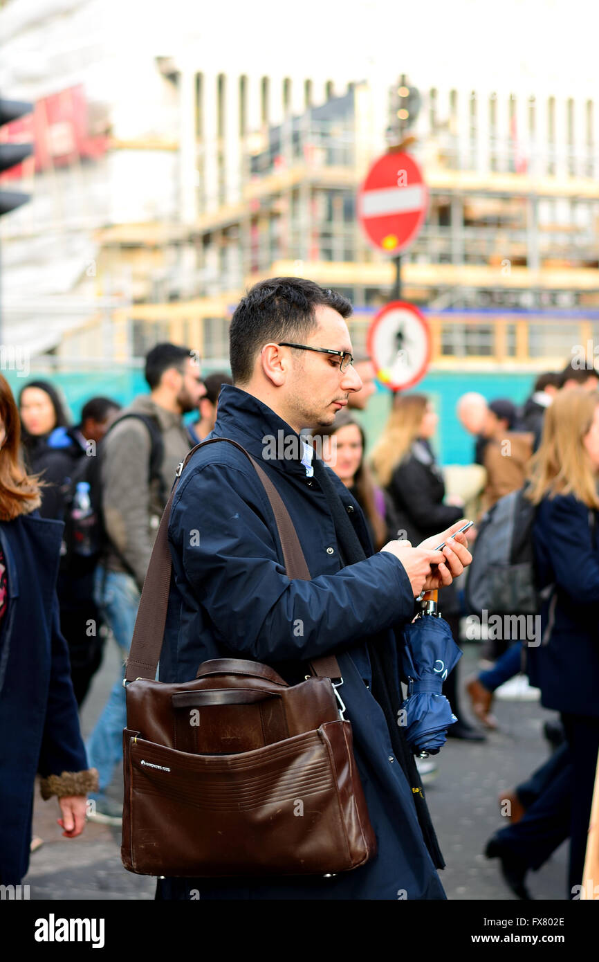 Crowded shoulder hi-res stock photography and images - Alamy