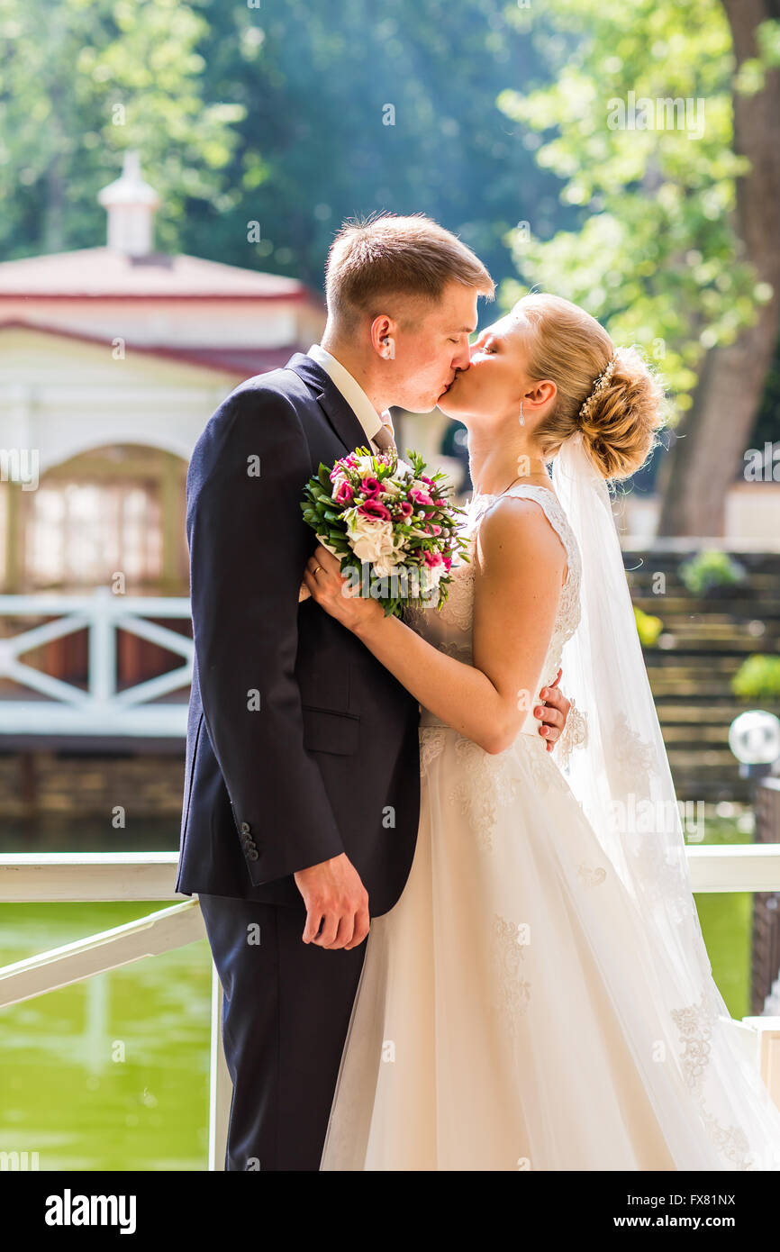 kiss the bride formal