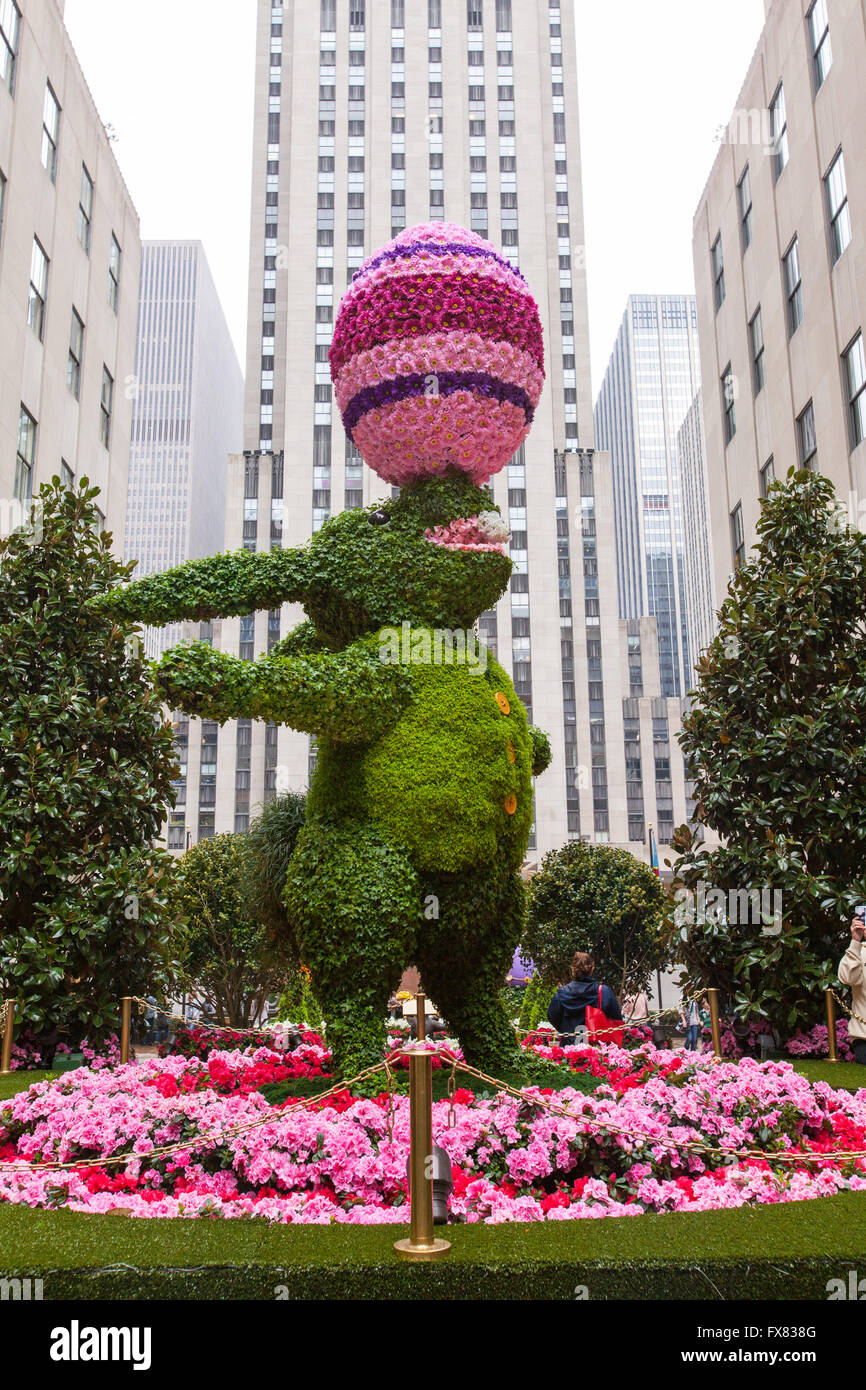 Giant Easter bunny rabbit plant and flower installation,  Channel Gardens Rockefeller Center, New York City, America. Stock Photo