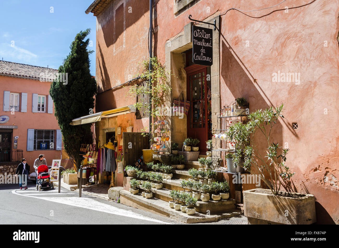 ROUSSILLON, VAUCLUSE 84 FRANCE Stock Photo Alamy