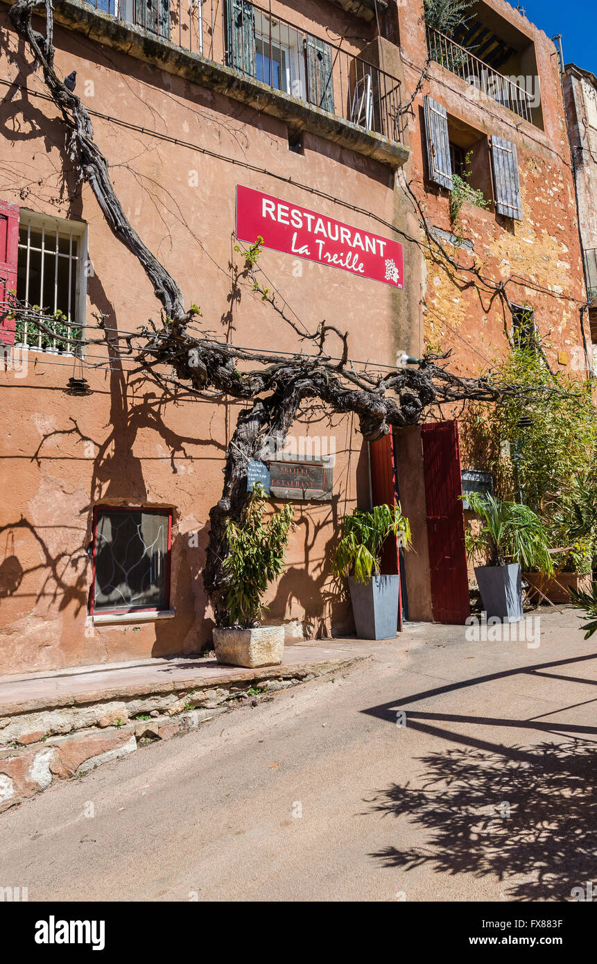 Villages de Roussillon, Vaucluse, France 84 Stock Photo Alamy