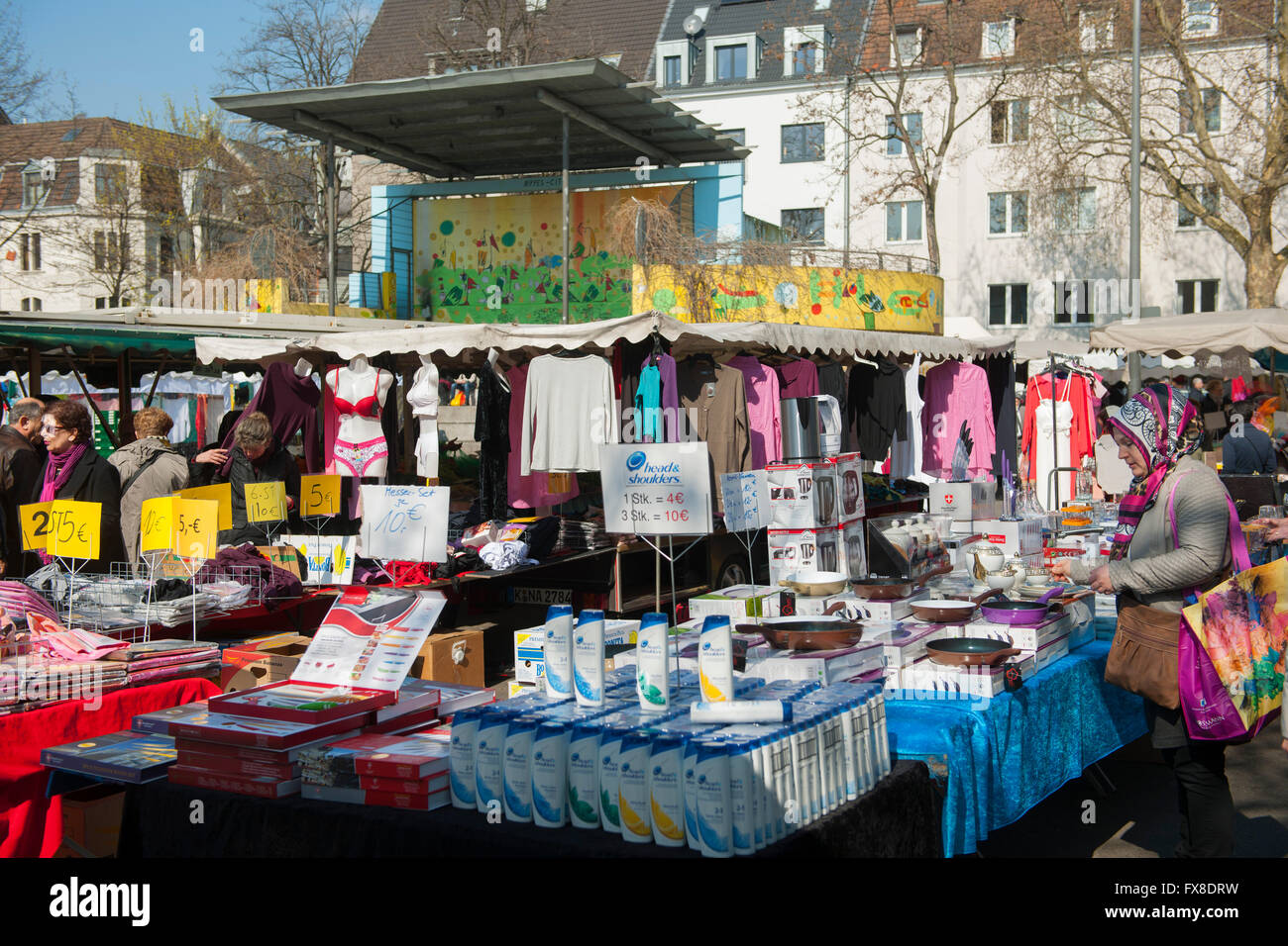 Köln, Nippes, Wilhelmplatz, täglicher Markt Stock Photo