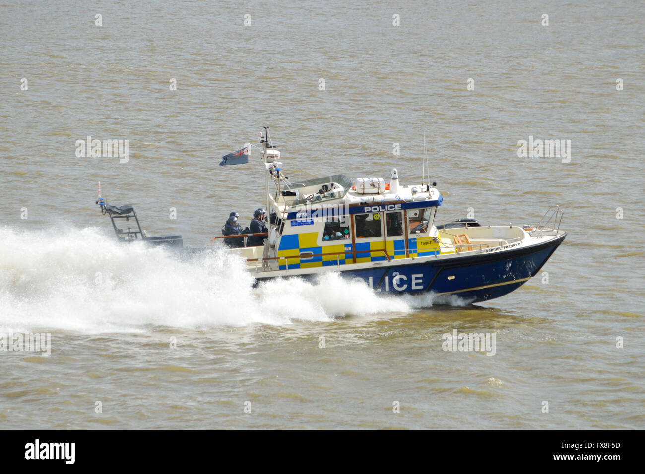Met Police Marine Policing Unit boat Gabriel Franks II MP3 heading up