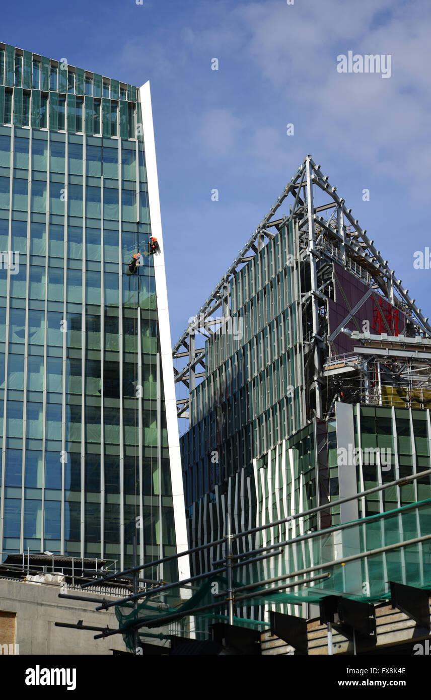 London, Victoria, Nova Victoria Stock Photo - Alamy