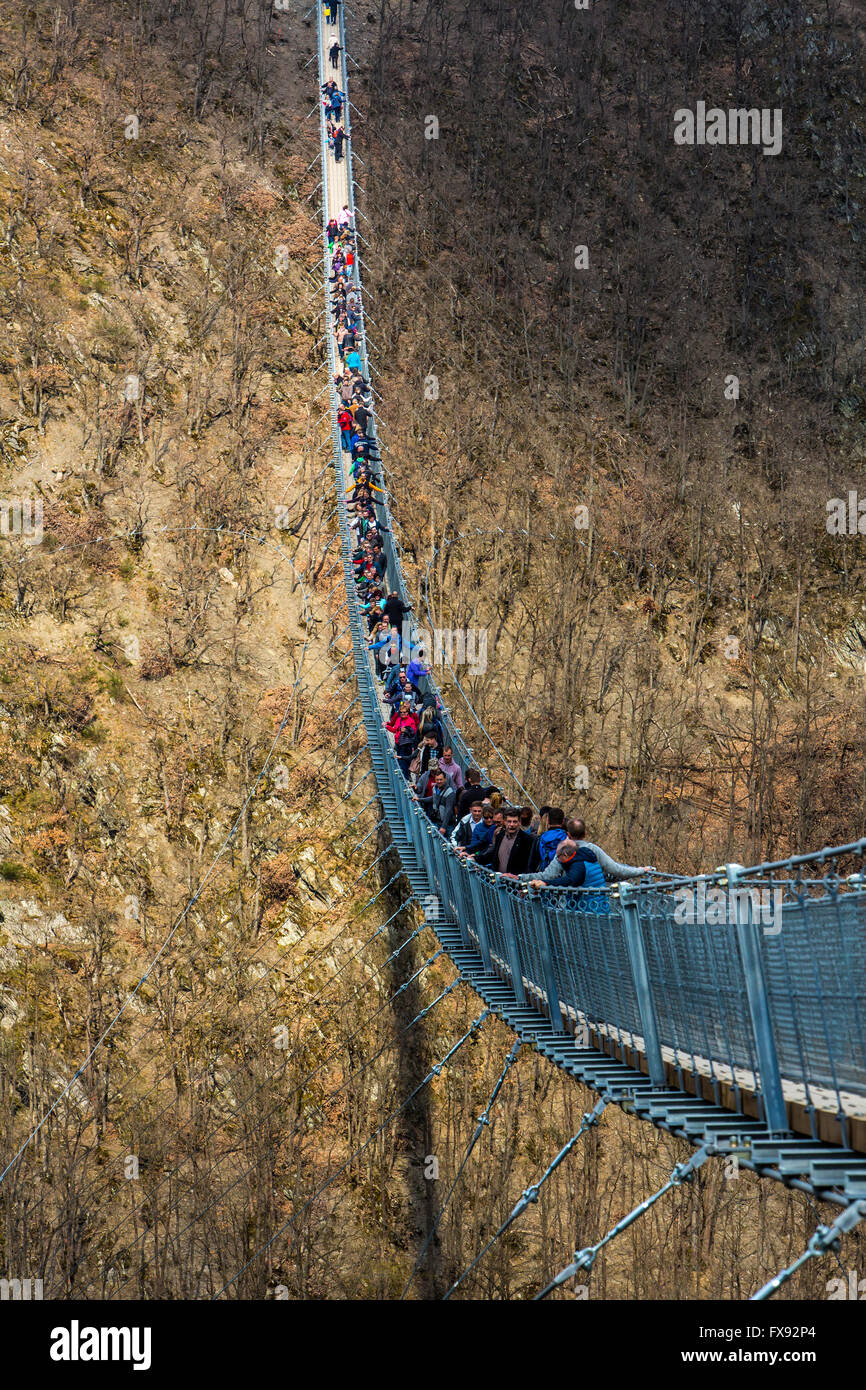 Suspension bridge Geierlay, between villages Mörsdorf and Sosberg, 360