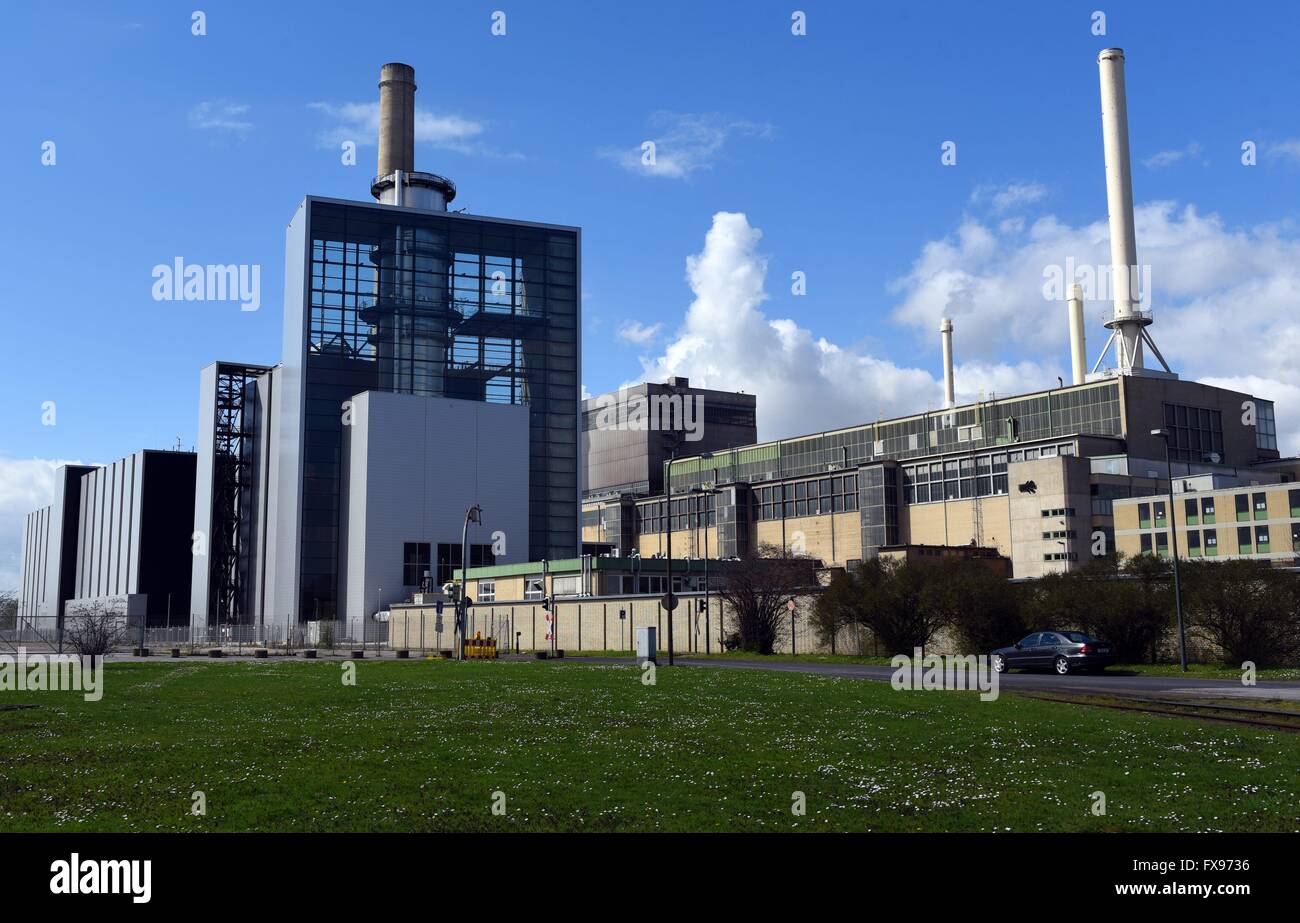 The construction of the steam and gas turbine power plant Lausward ...