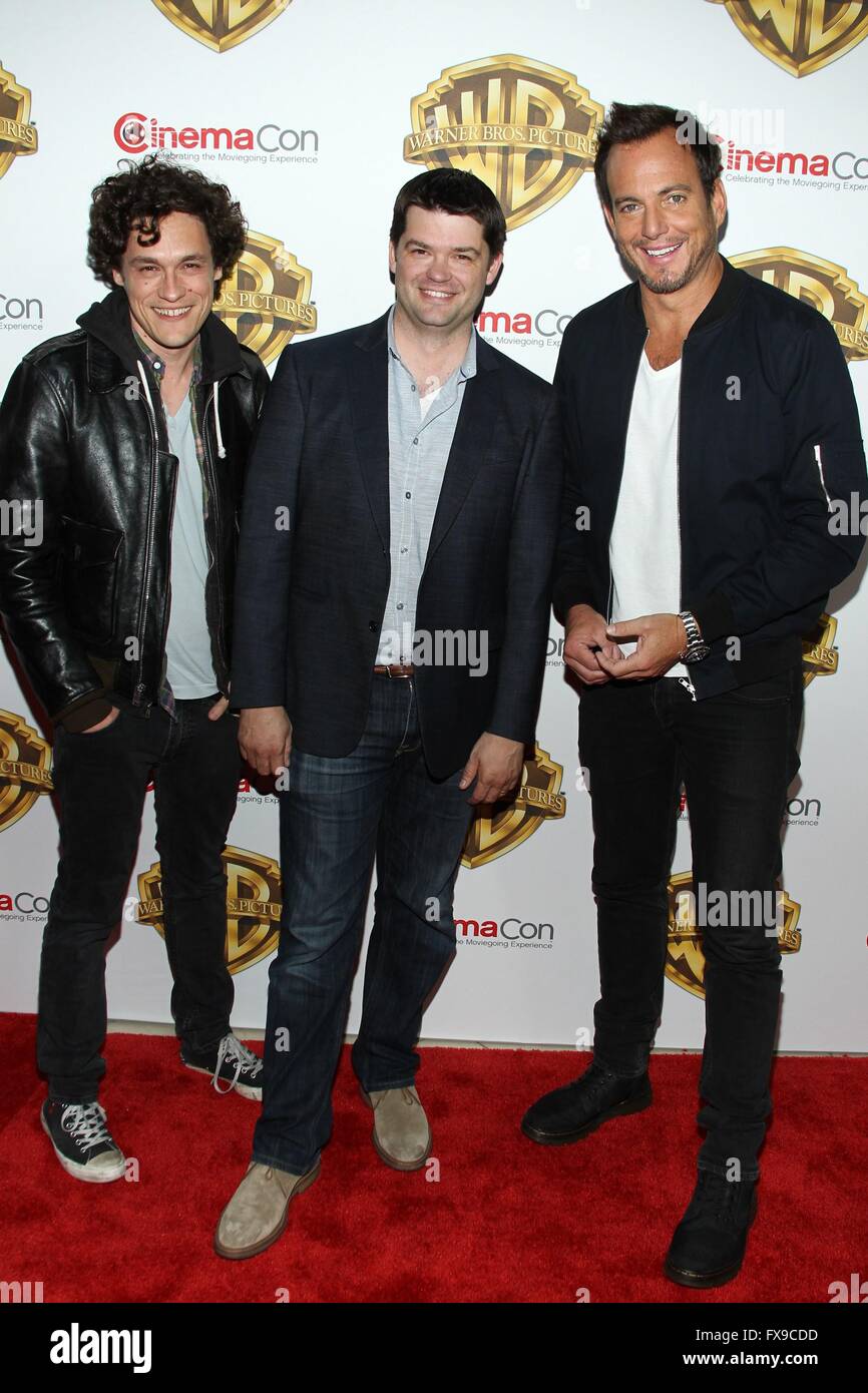 Las Vegas, NV, USA. 12th Apr, 2016. Phil Lord, Chris Miller, Will Arnett in attendance for Warners Bros. CinemaCon 2016 Event, Caesars Palace, Las Vegas, NV April 12, 2016. Credit:  James Atoa/Everett Collection/Alamy Live News Stock Photo