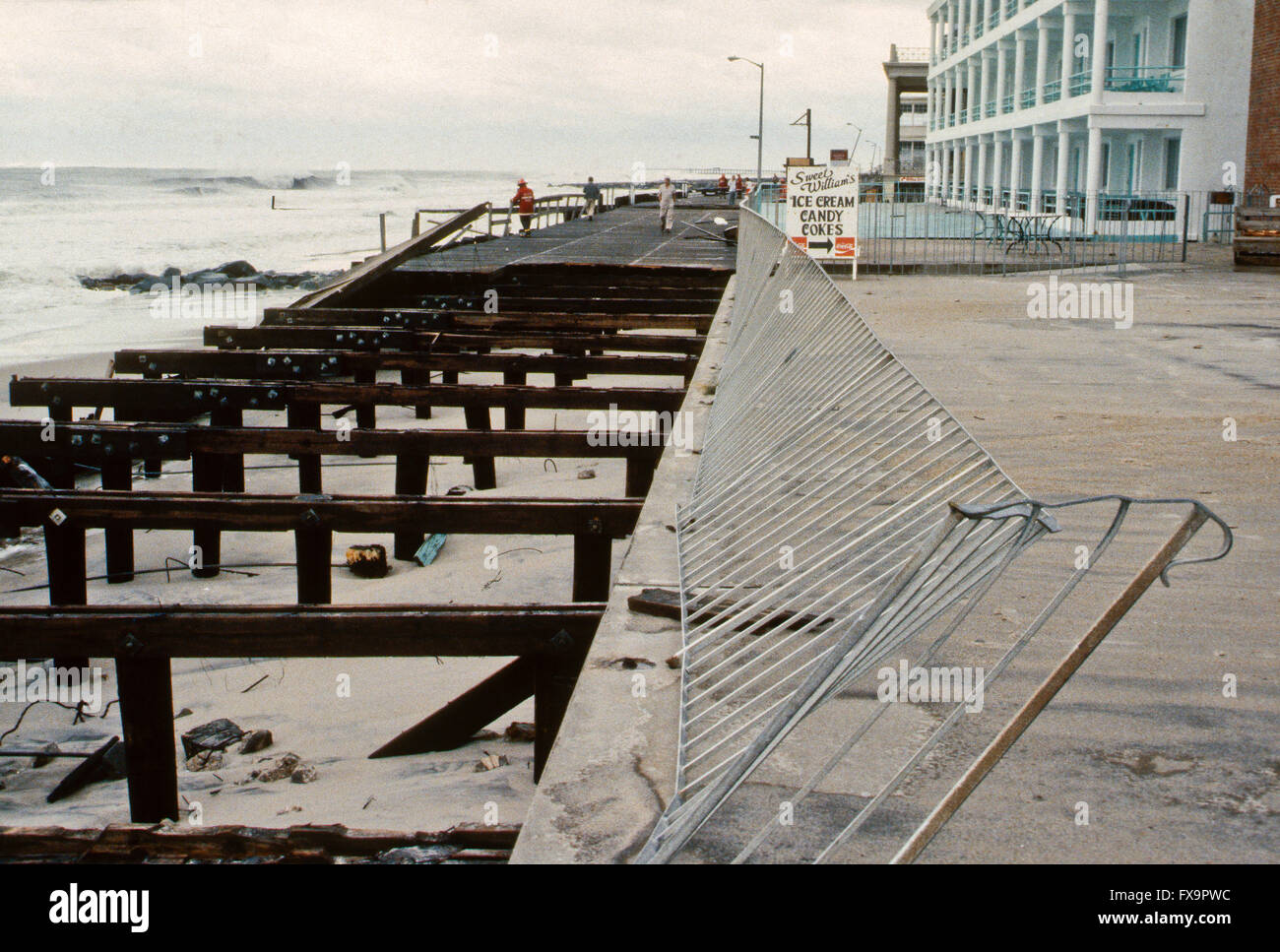 Ocean City, Maryland, USA, 28th September, 1985 Hurricane Gloria comes ashore in Ocean City, Maryland,  Credit: Mark Reinstein Stock Photo