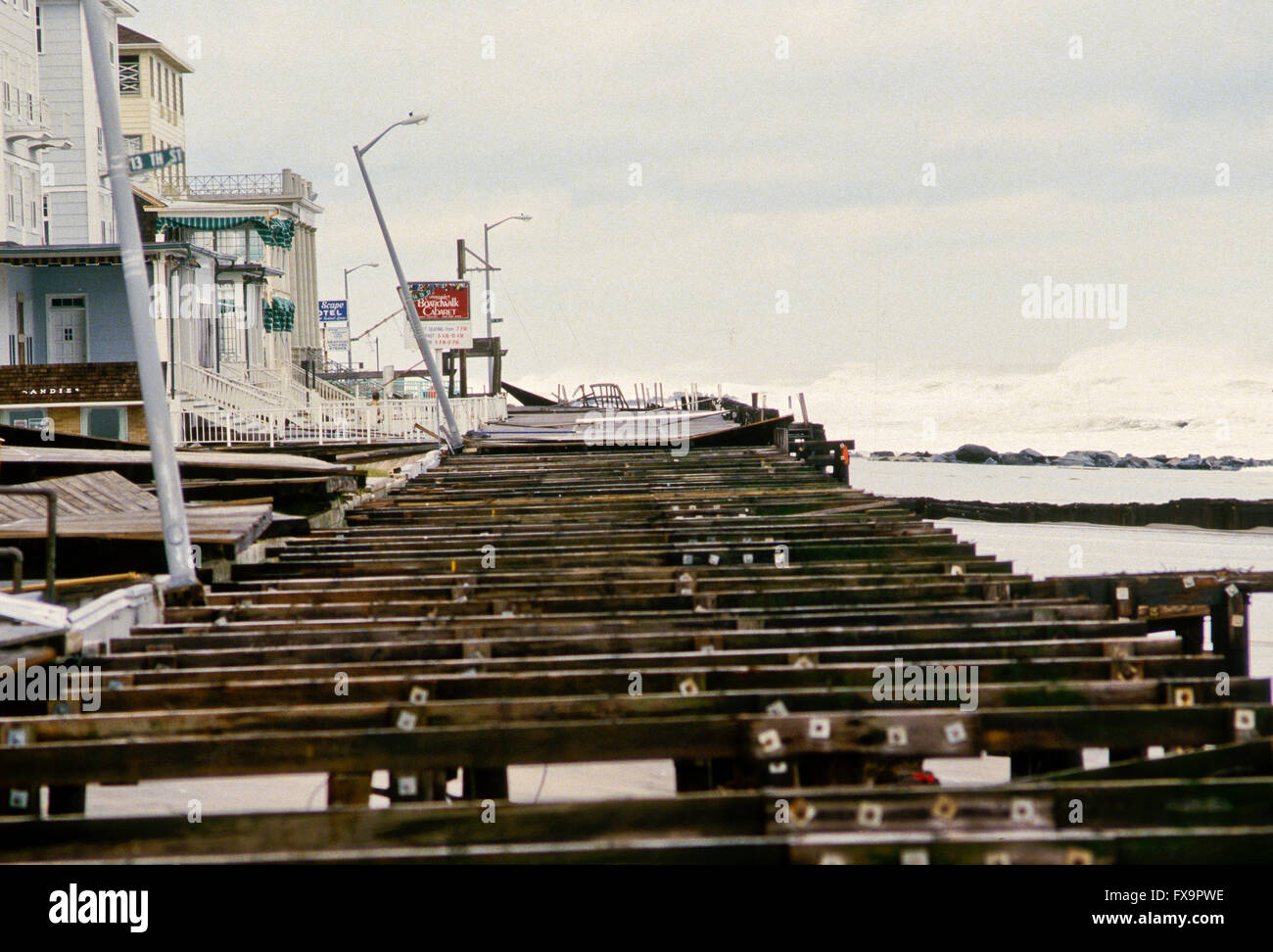Ocean City, Maryland, USA, 28th September, 1985 Hurricane Gloria comes ashore in Ocean City, Maryland,  Credit: Mark Reinstein Stock Photo