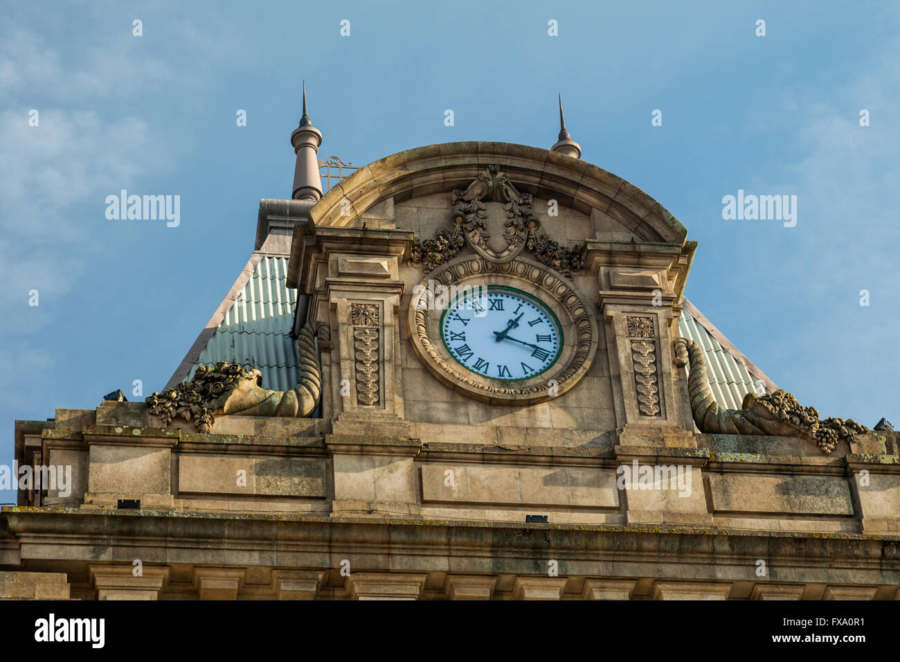 Clock at Porto Sao Bento station, Portugal Stock Photo Alamy