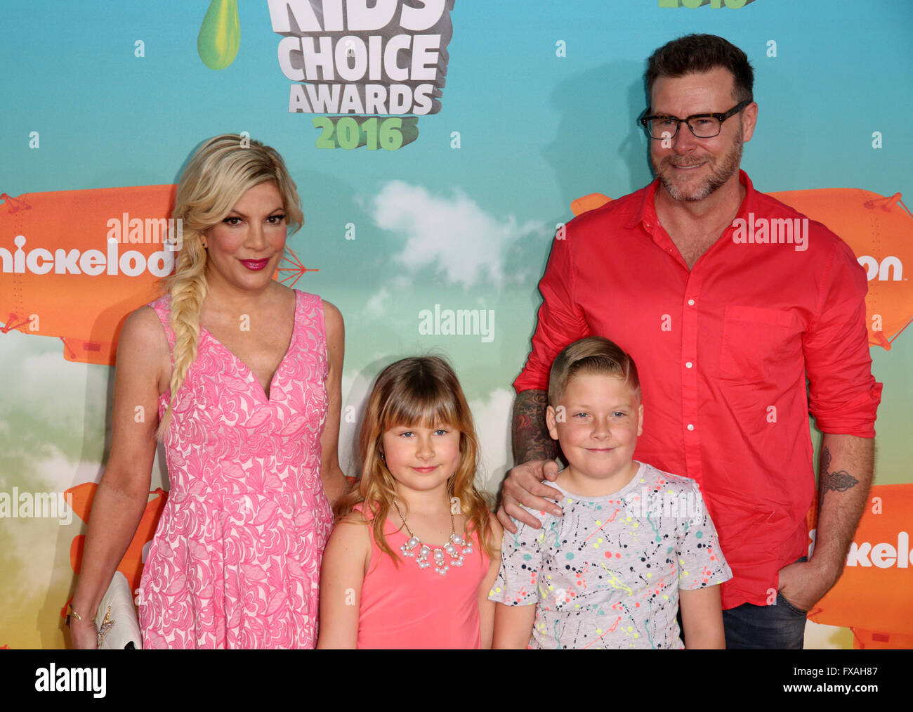 Nickelodeon Kids' Choice Awards 2016 Arrivals Featuring Tori
