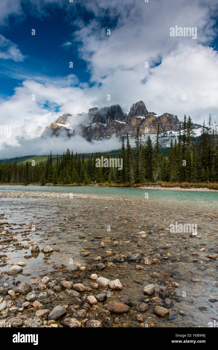 Castle Mountain, Bow River, Bow River Parkway, Banff National Park, canadian Rocky Mountains, Alberta, Canada Stock Photo