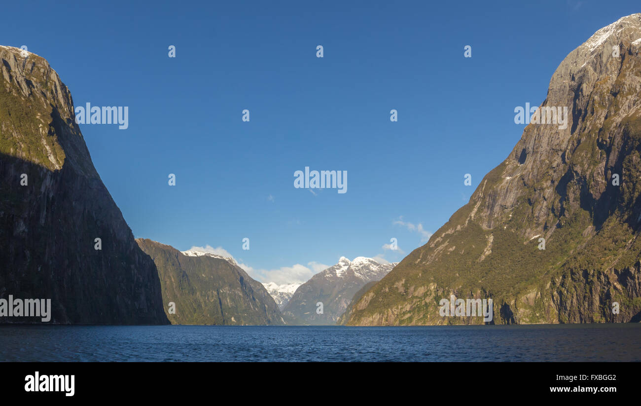 The road to and views at Milford Sound in New Zealand Stock Photo
