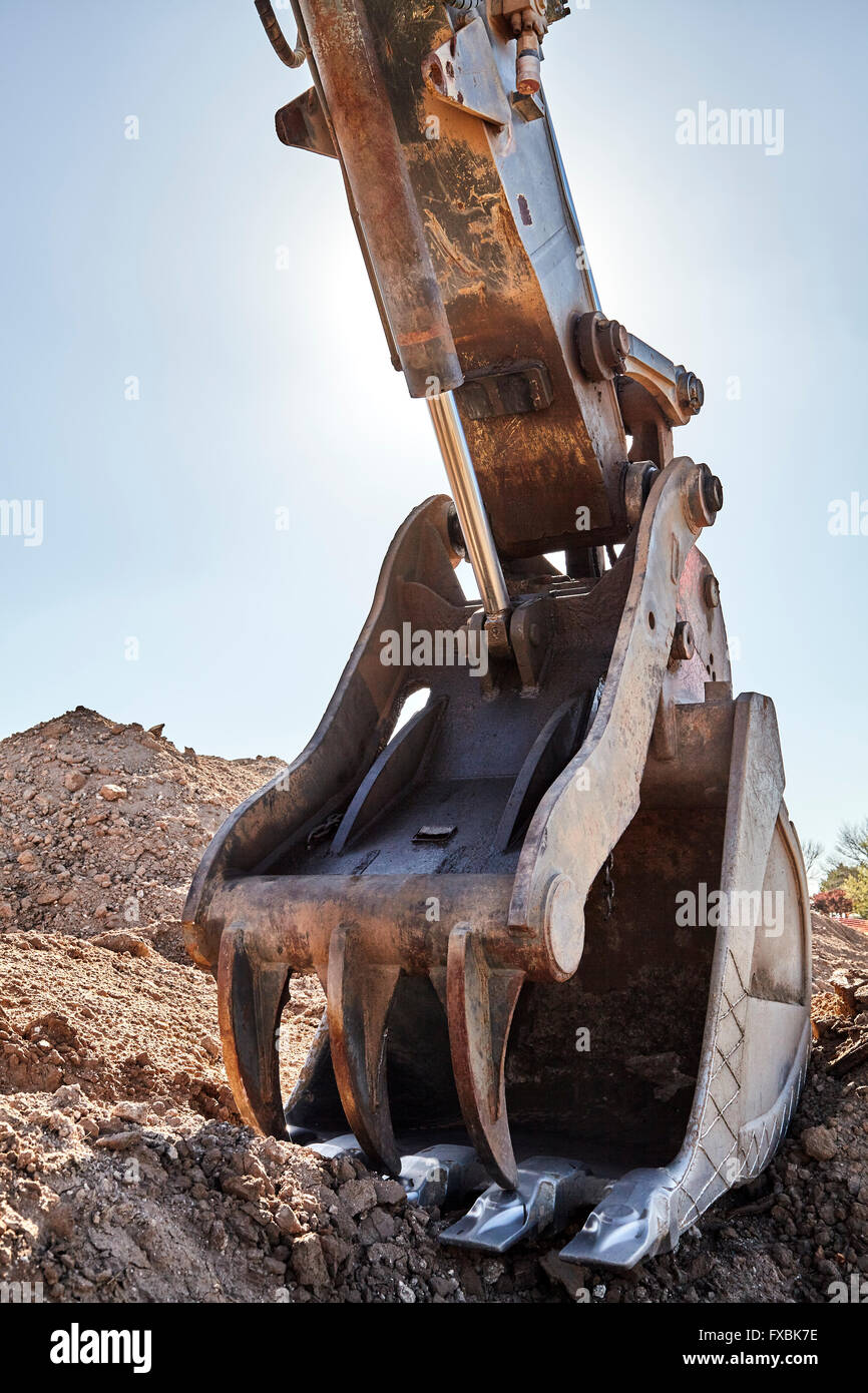 construction heavy equipment excavator bucket thumb grappler closeup Stock Photo 102289474 Alamy